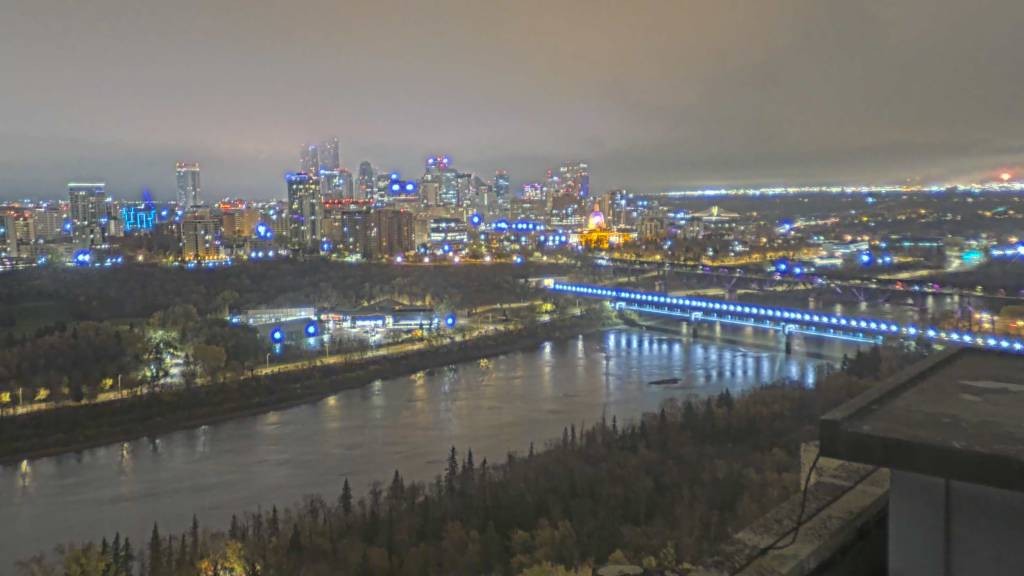 Archiv Foto Webcam Panoramablick auf das River Valley und die Skyline von Edmonton