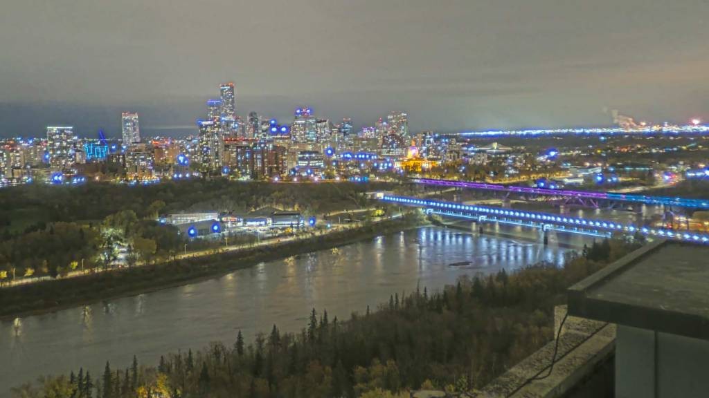 Archiv Foto Webcam Panoramablick auf das River Valley und die Skyline von Edmonton
