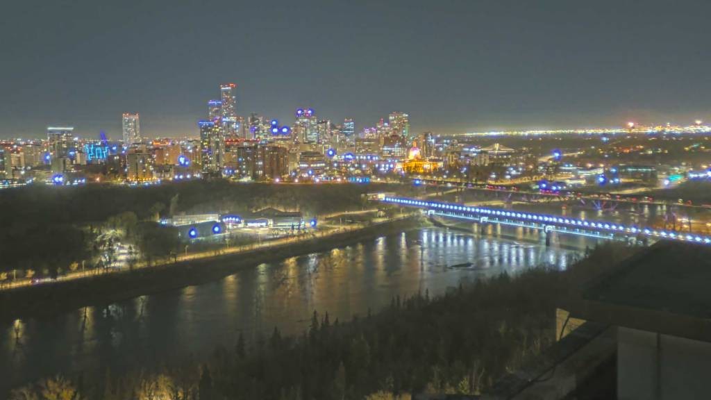Archiv Foto Webcam Panoramablick auf das River Valley und die Skyline von Edmonton