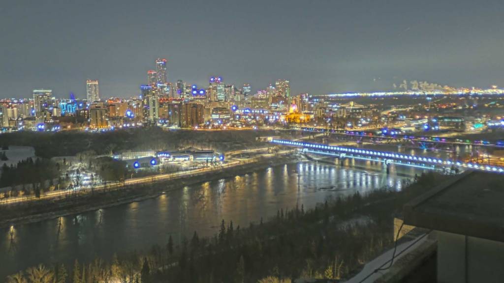 Archiv Foto Webcam Panoramablick auf das River Valley und die Skyline von Edmonton