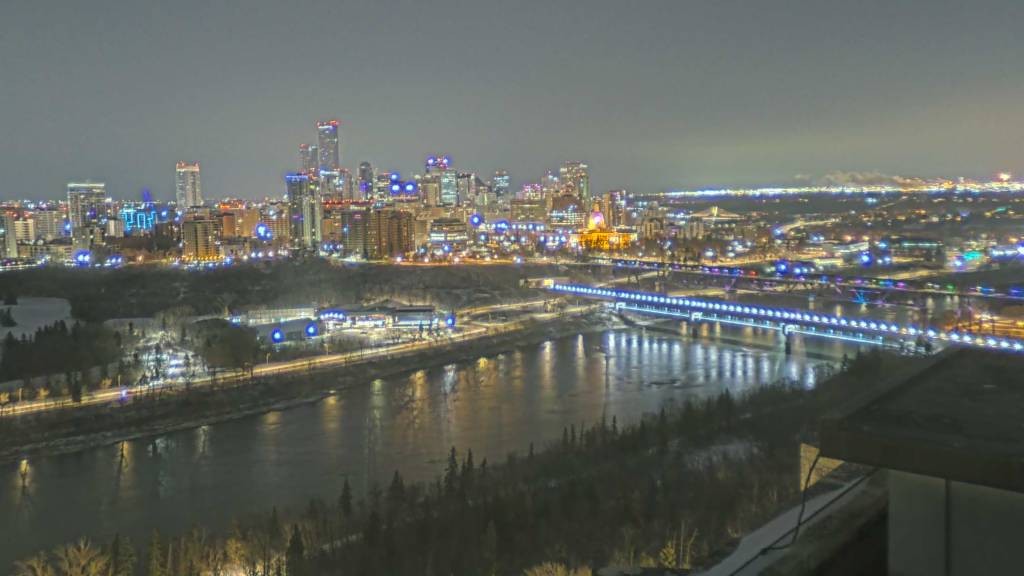 Archiv Foto Webcam Panoramablick auf das River Valley und die Skyline von Edmonton