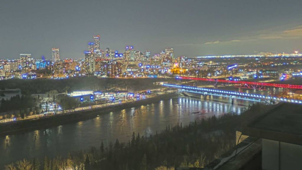 Archiv Foto Webcam Panoramablick auf das River Valley und die Skyline von Edmonton