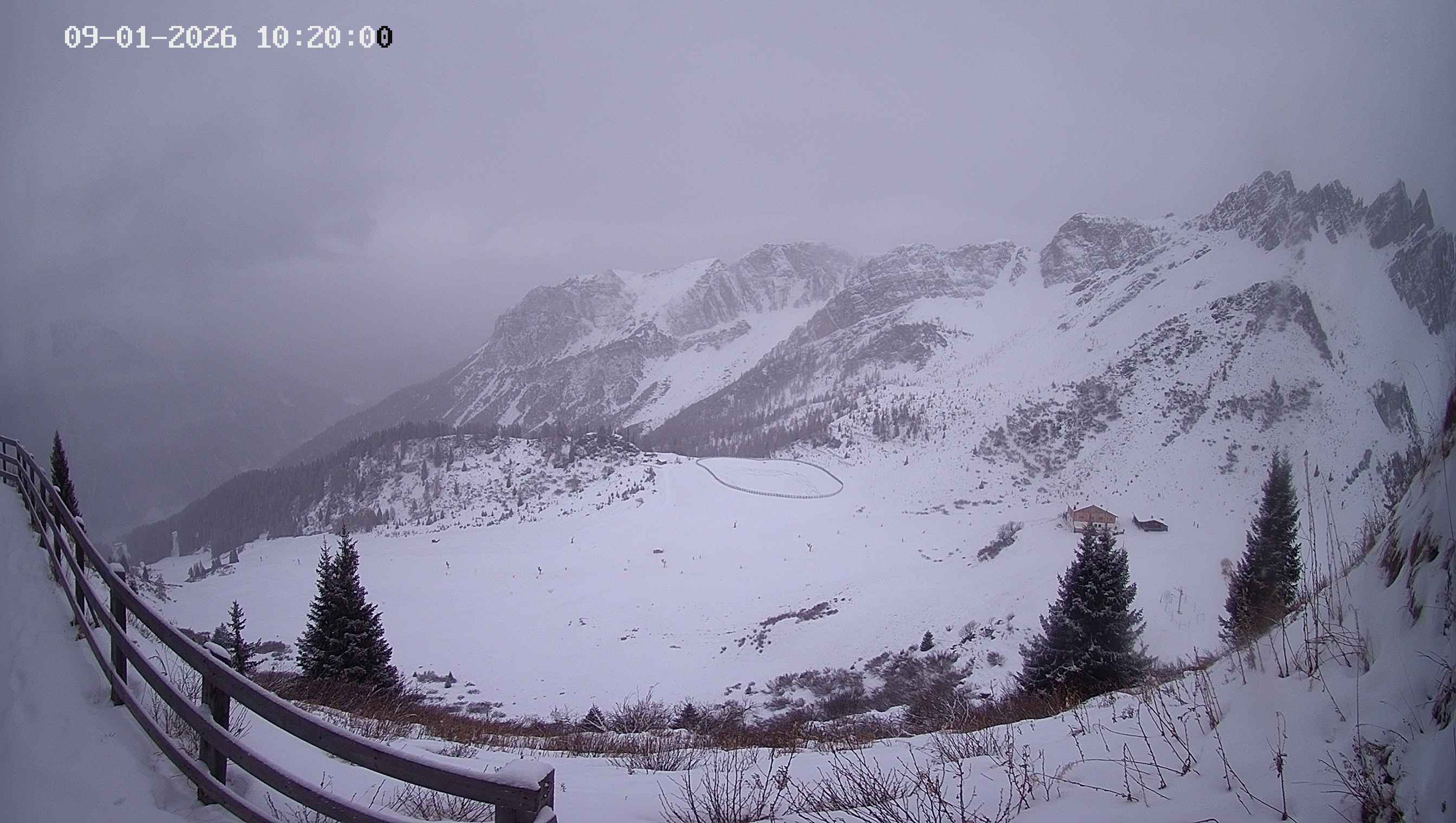 Archiv Foto Webcam Ladurns - Edelweißhütte