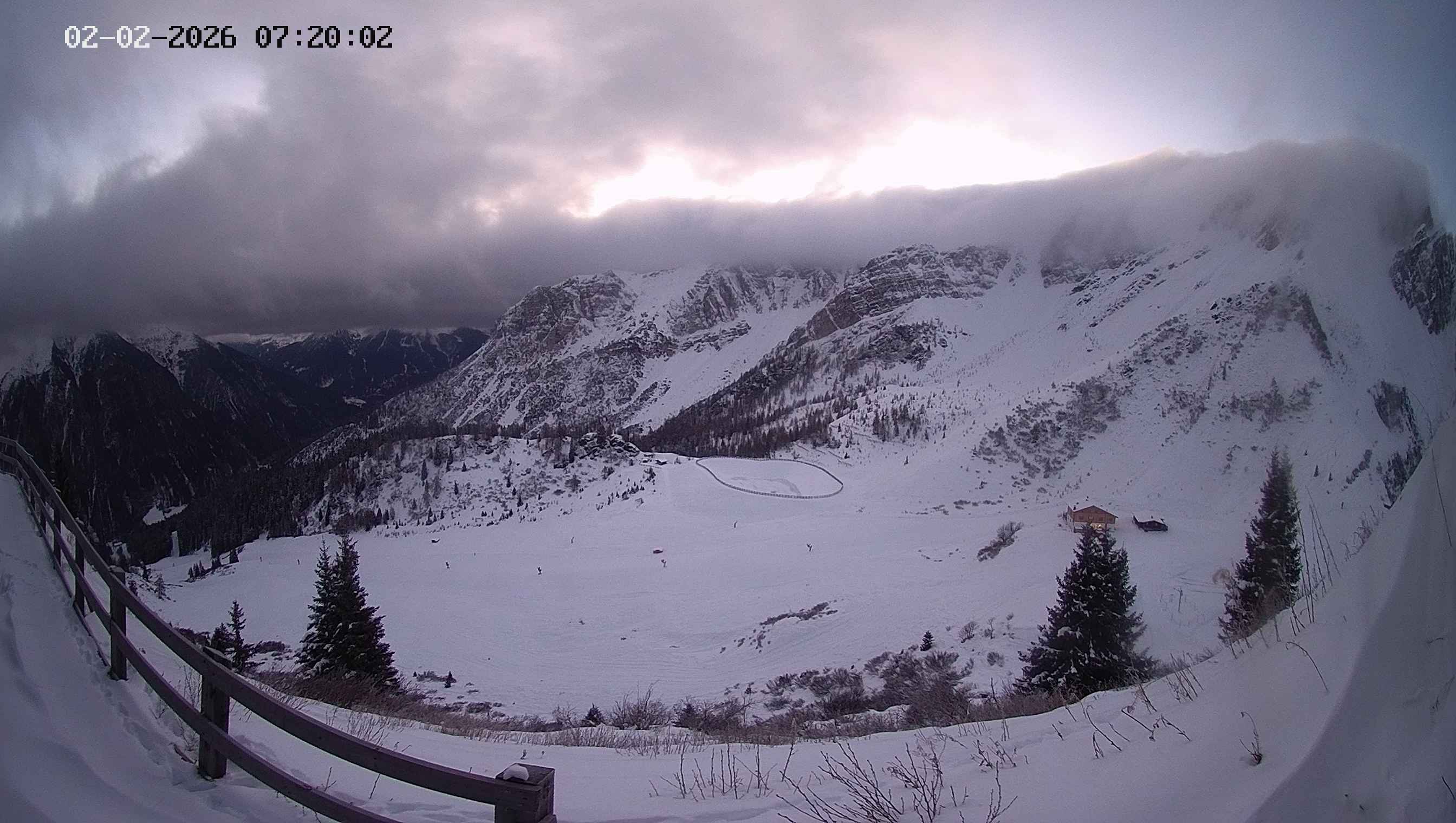 Archiv Foto Webcam Ladurns - Edelweißhütte