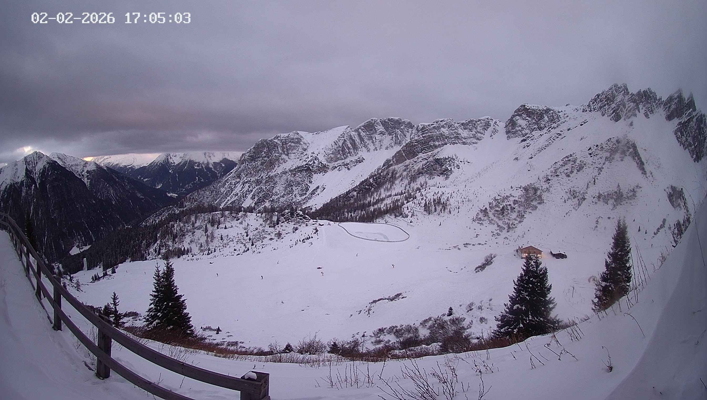 Archiv Foto Webcam Ladurns - Edelweißhütte