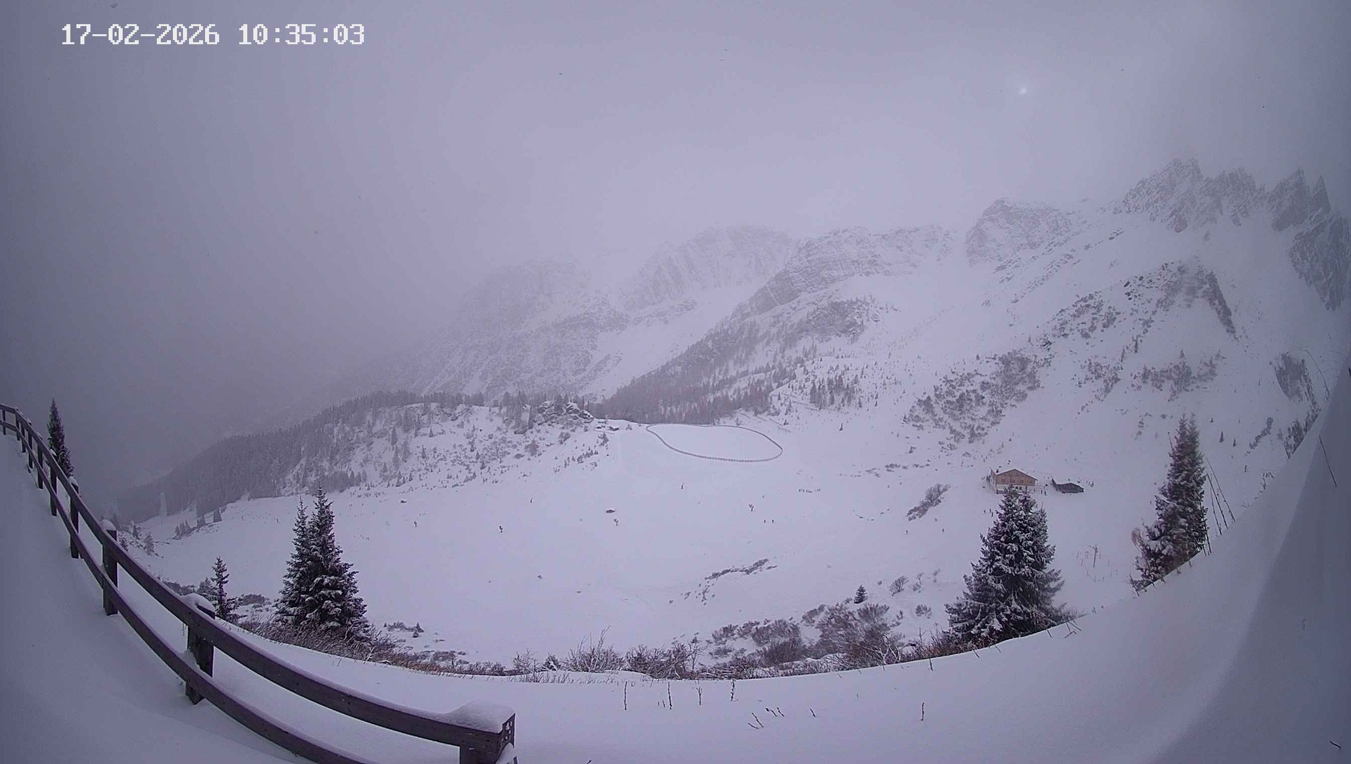 Archiv Foto Webcam Ladurns - Edelweißhütte