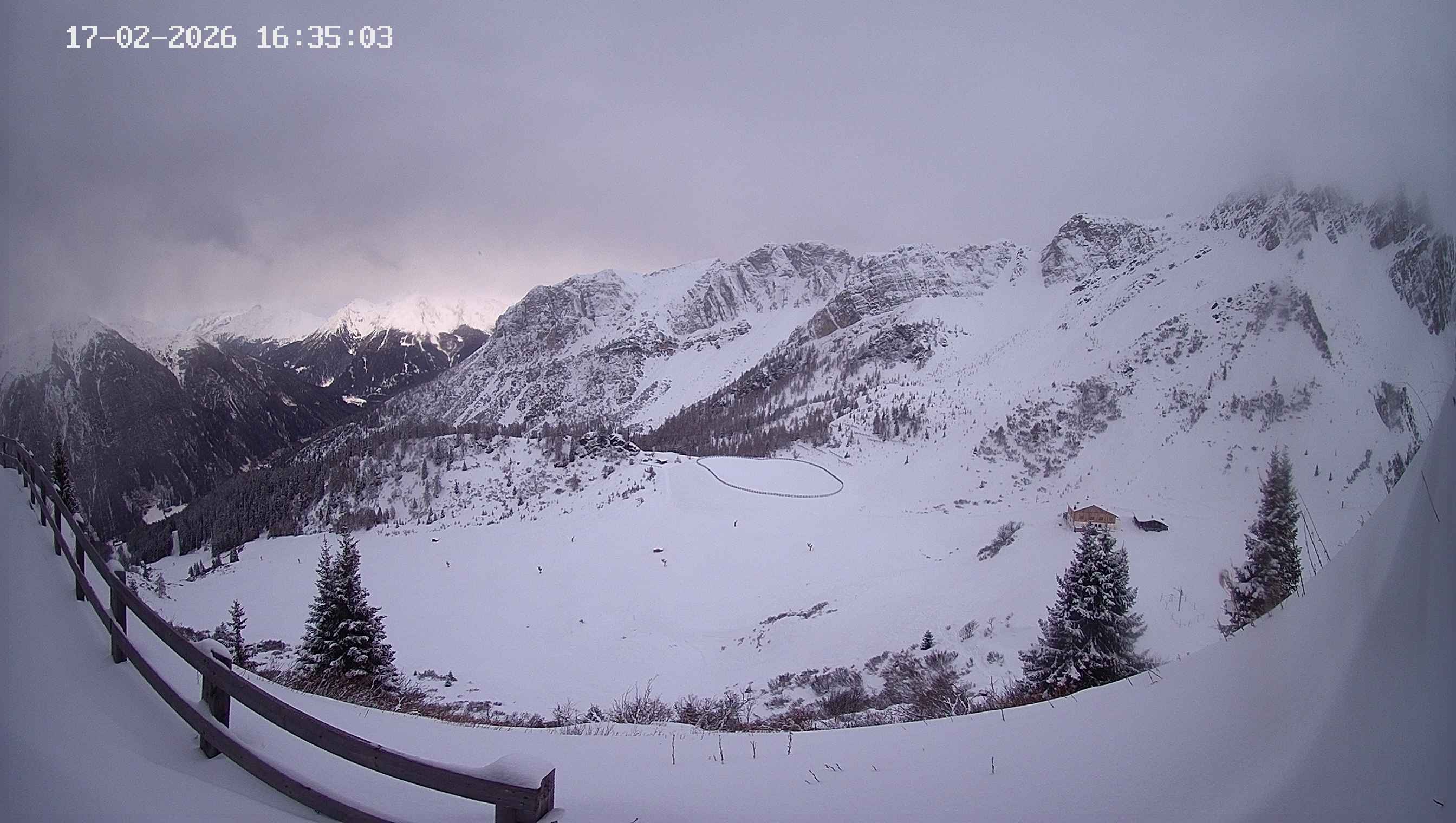Archiv Foto Webcam Ladurns - Edelweißhütte