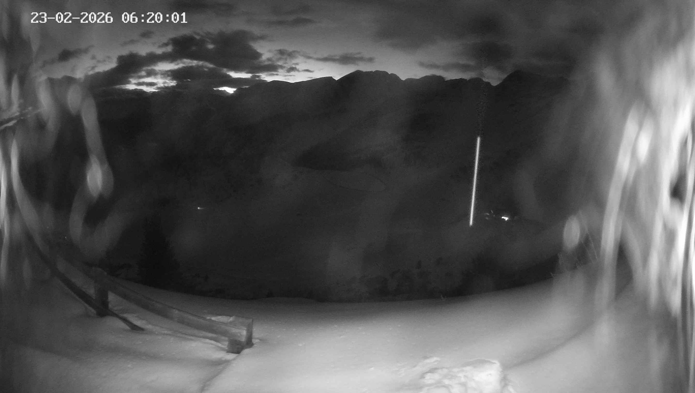 Archiv Foto Webcam Ladurns - Edelweißhütte