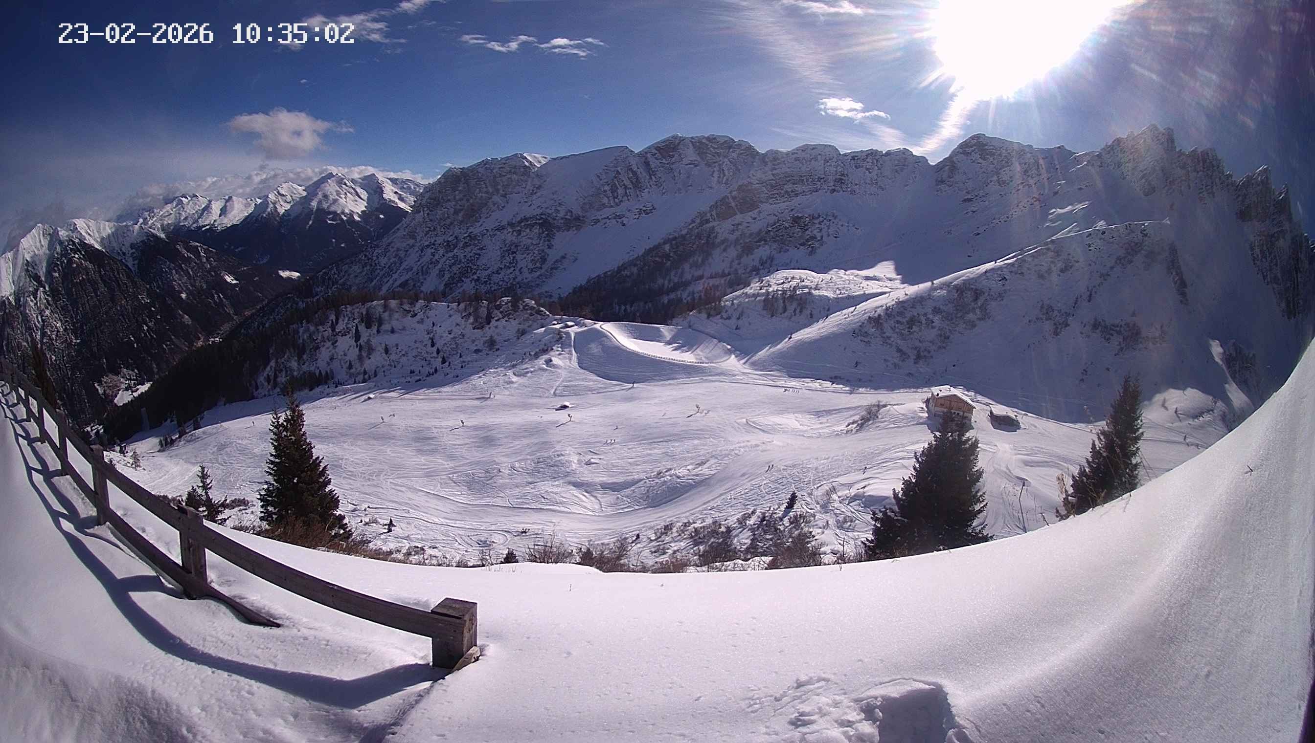Archiv Foto Webcam Ladurns - Edelweißhütte