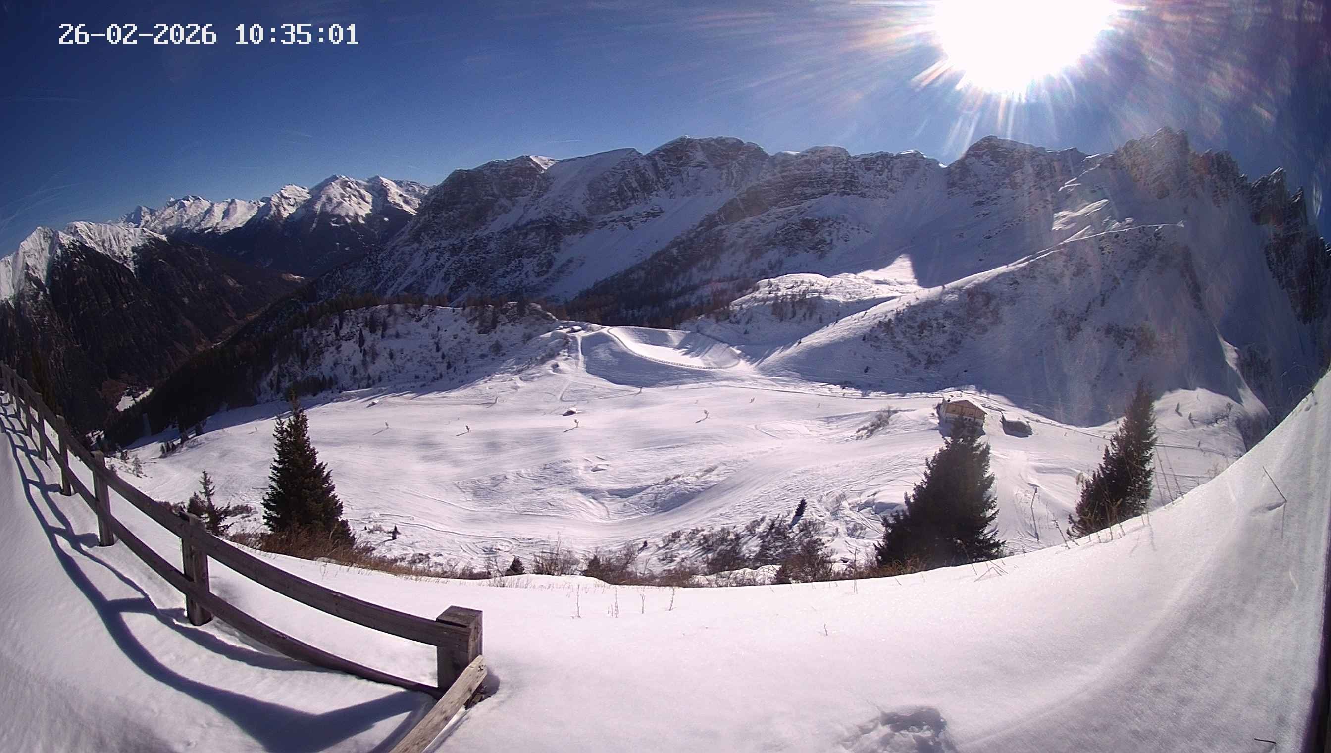 Archiv Foto Webcam Ladurns - Edelweißhütte