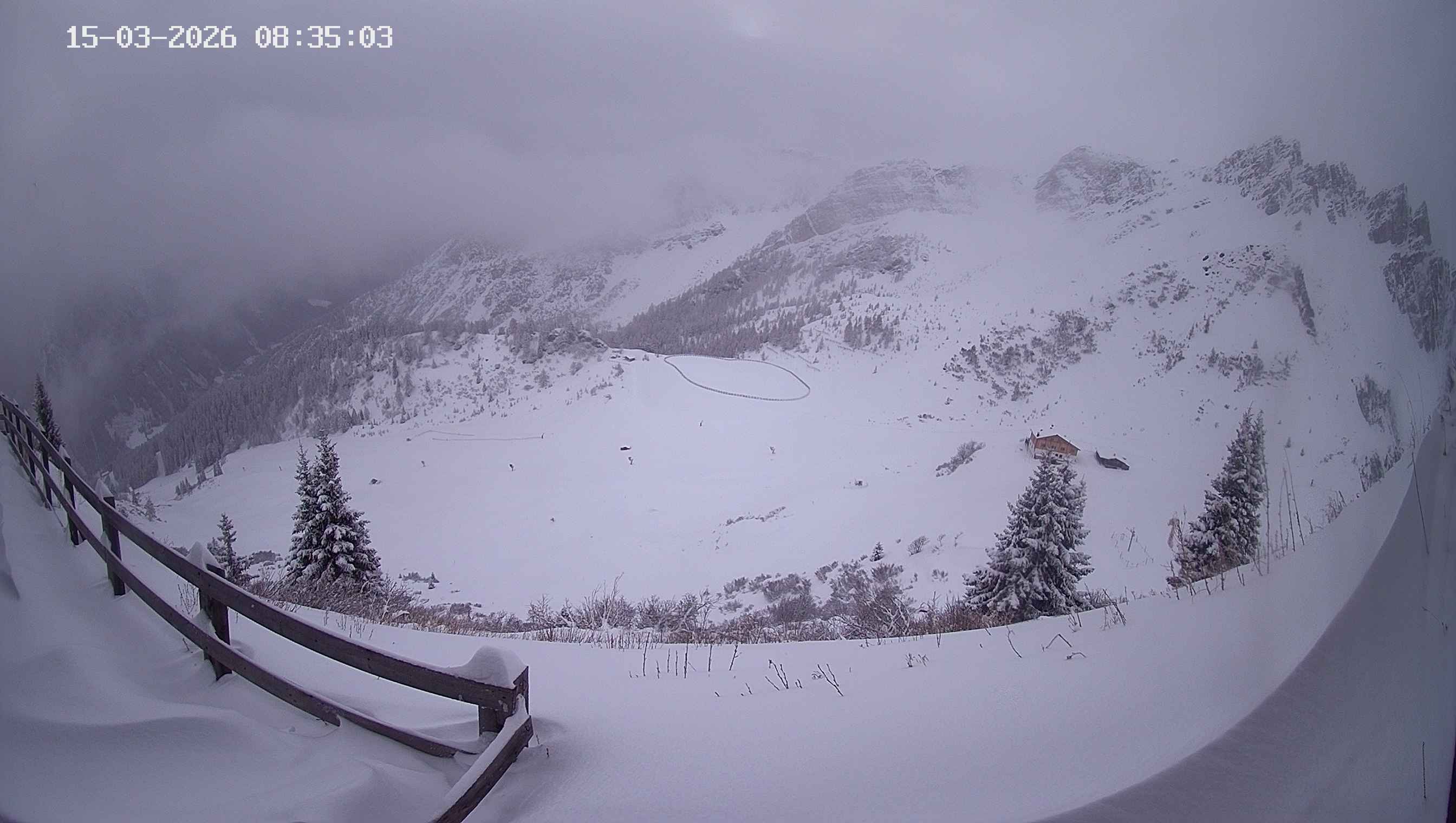 Archiv Foto Webcam Ladurns - Edelweißhütte