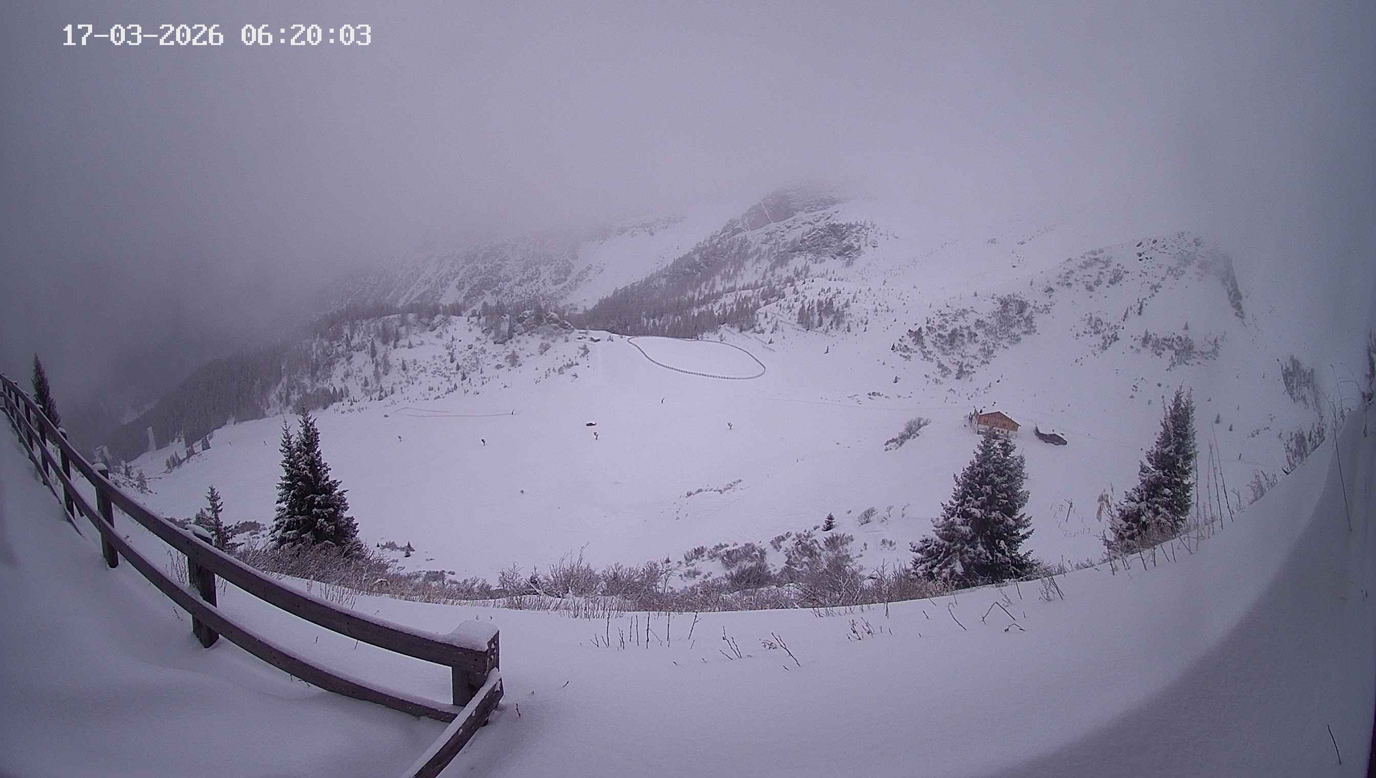 Archiv Foto Webcam Ladurns - Edelweißhütte