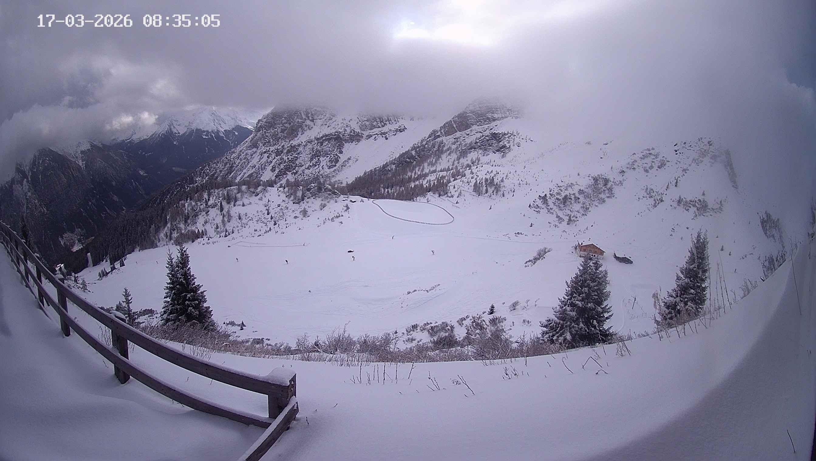 Archiv Foto Webcam Ladurns - Edelweißhütte