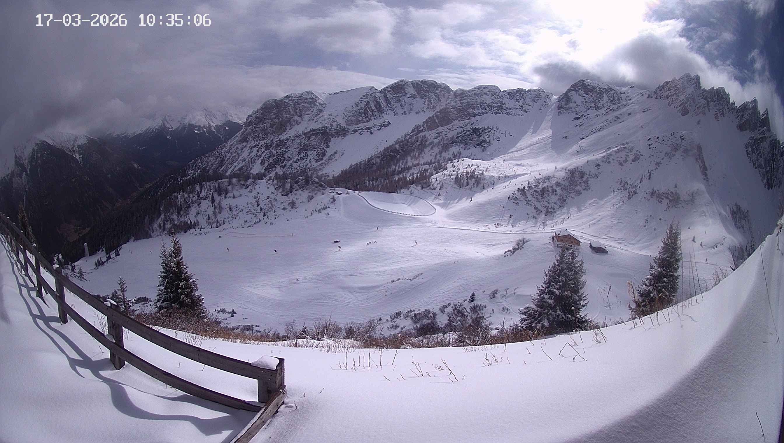 Archiv Foto Webcam Ladurns - Edelweißhütte