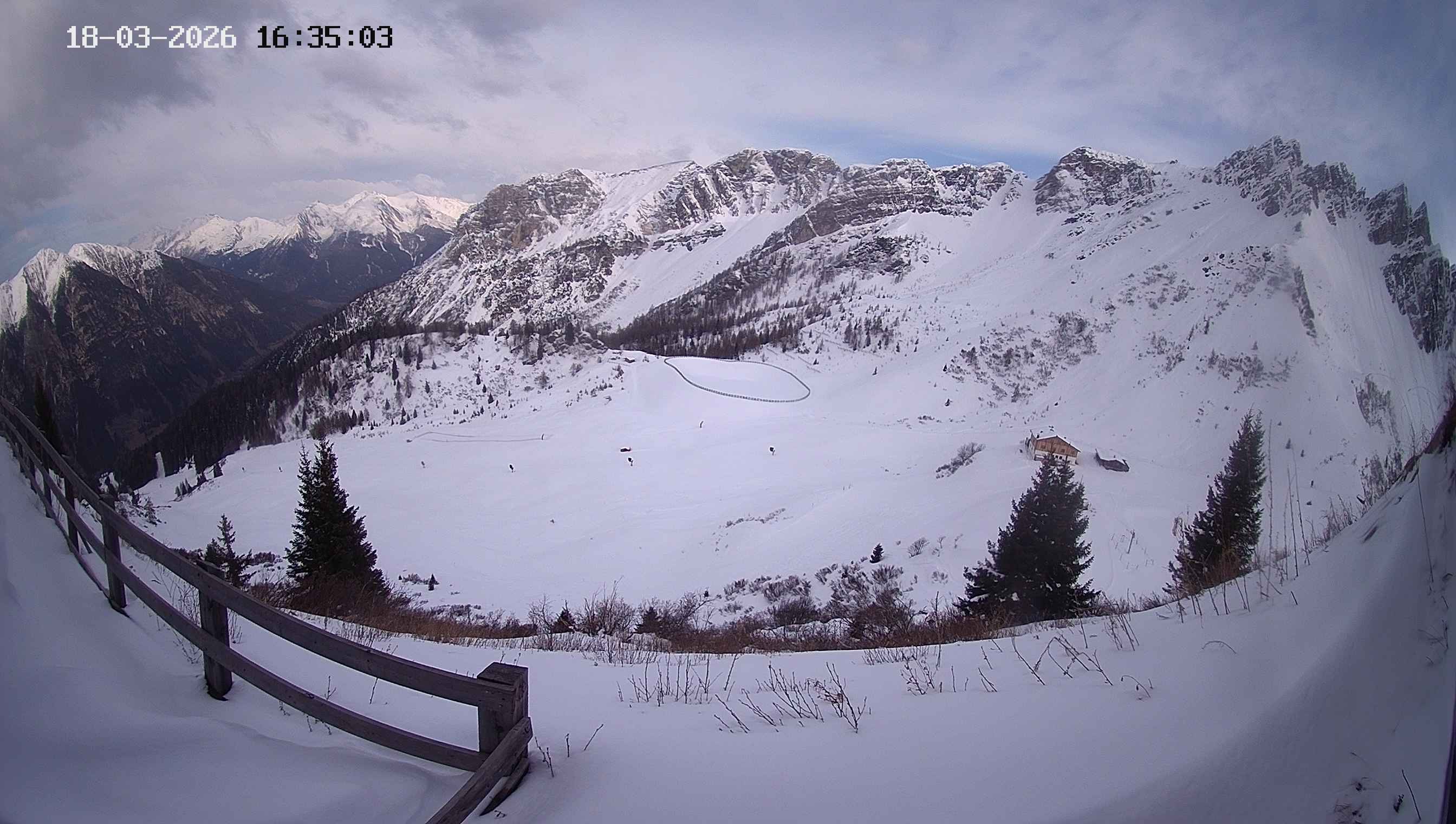 Archived image Webcam Ladurns - Malga Edelweis