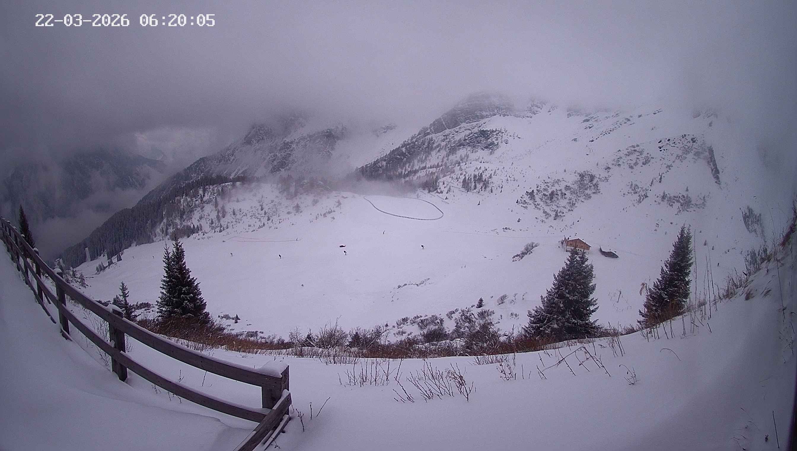 Archiv Foto Webcam Ladurns - Edelweißhütte