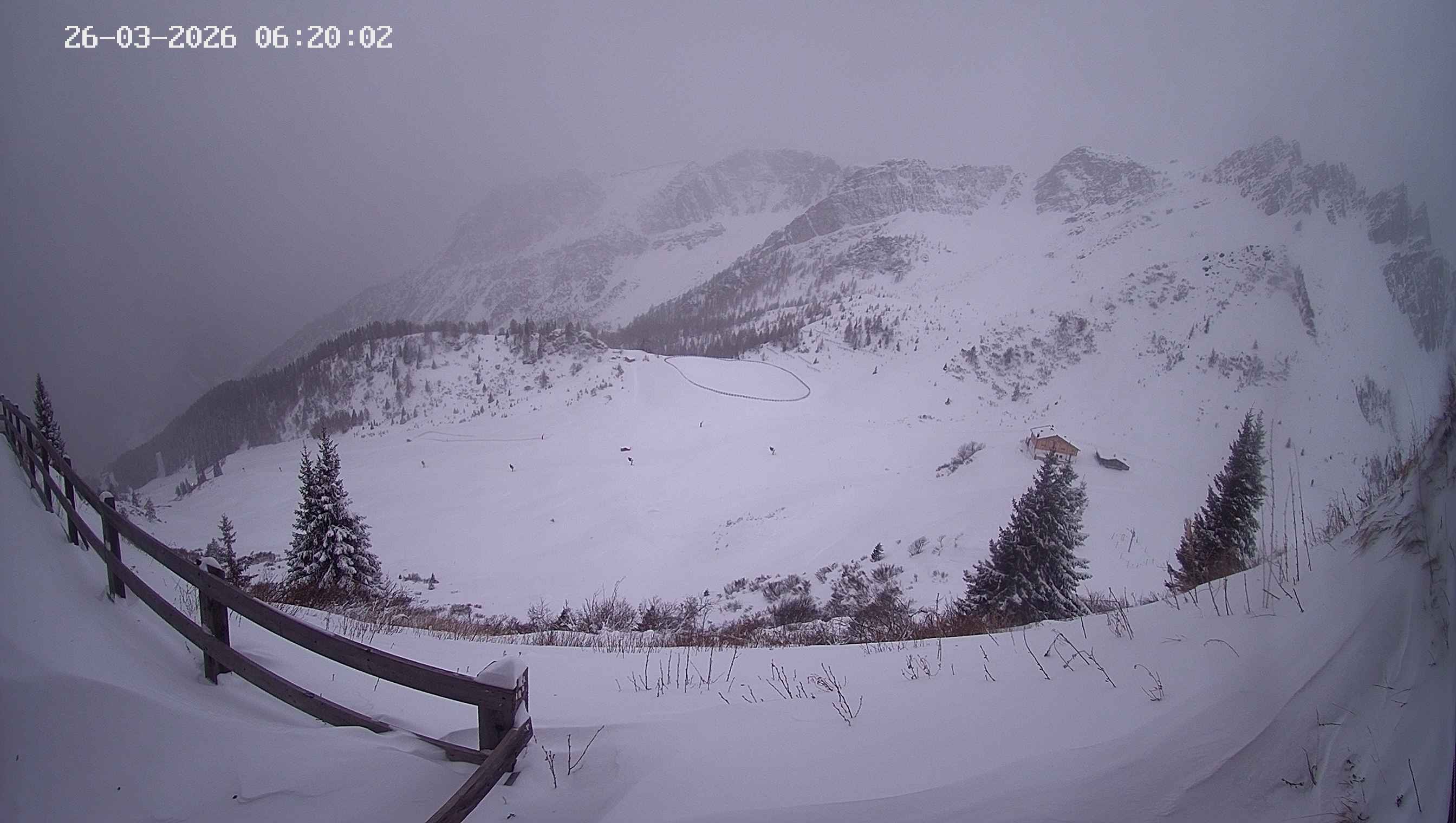 Archiv Foto Webcam Ladurns - Edelweißhütte