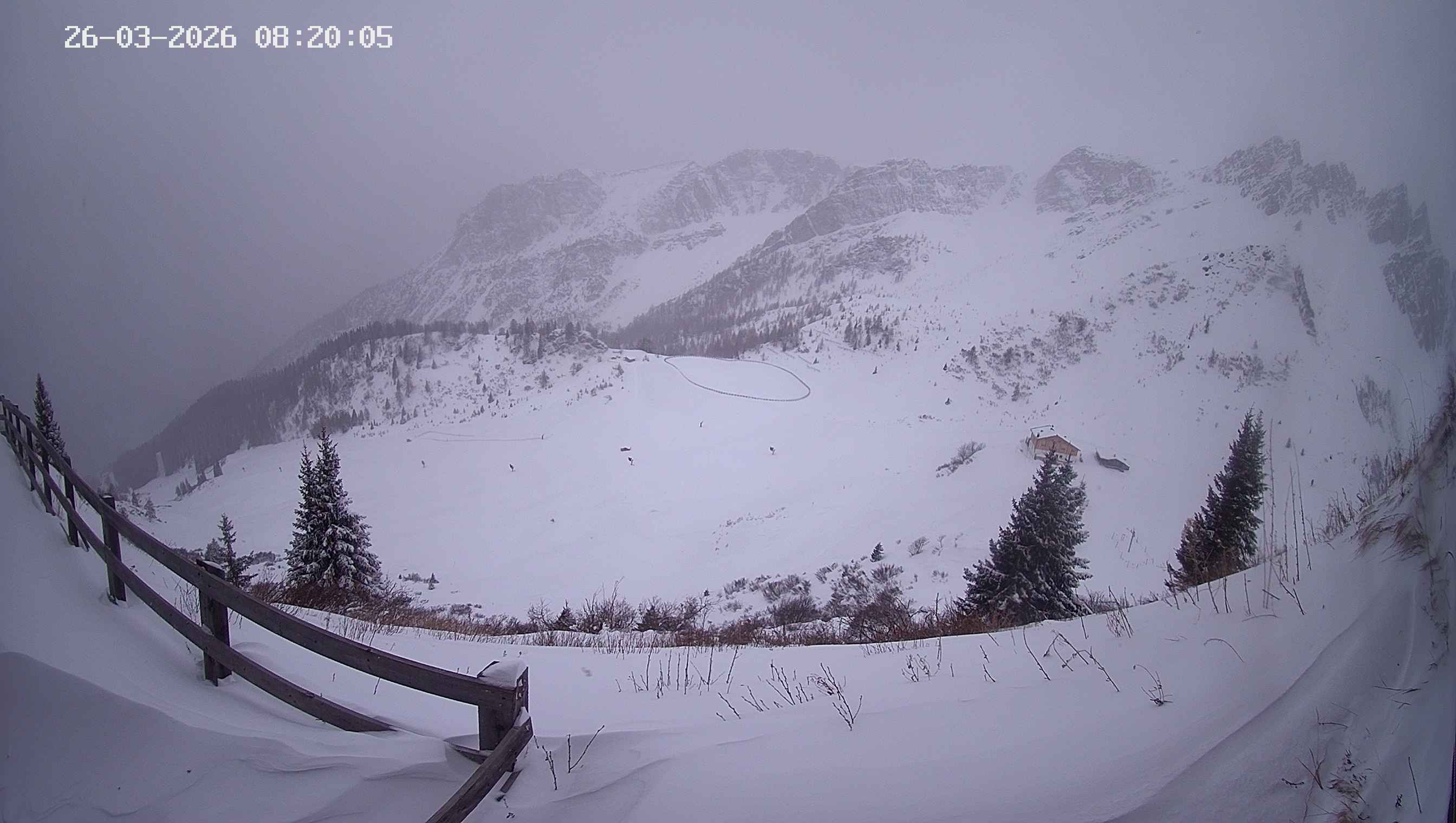 Archiv Foto Webcam Ladurns - Edelweißhütte