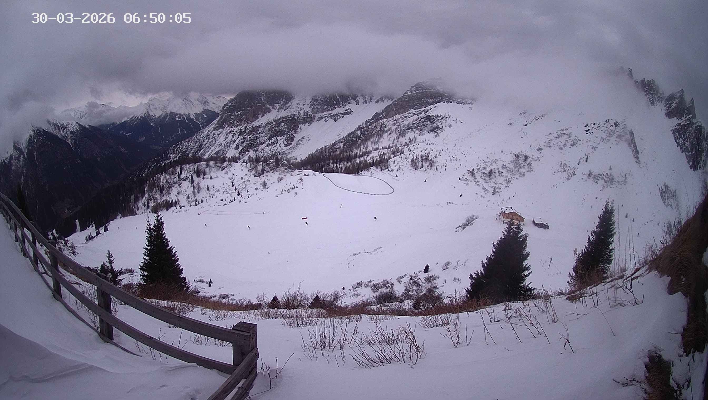 Archiv Foto Webcam Ladurns - Edelweißhütte