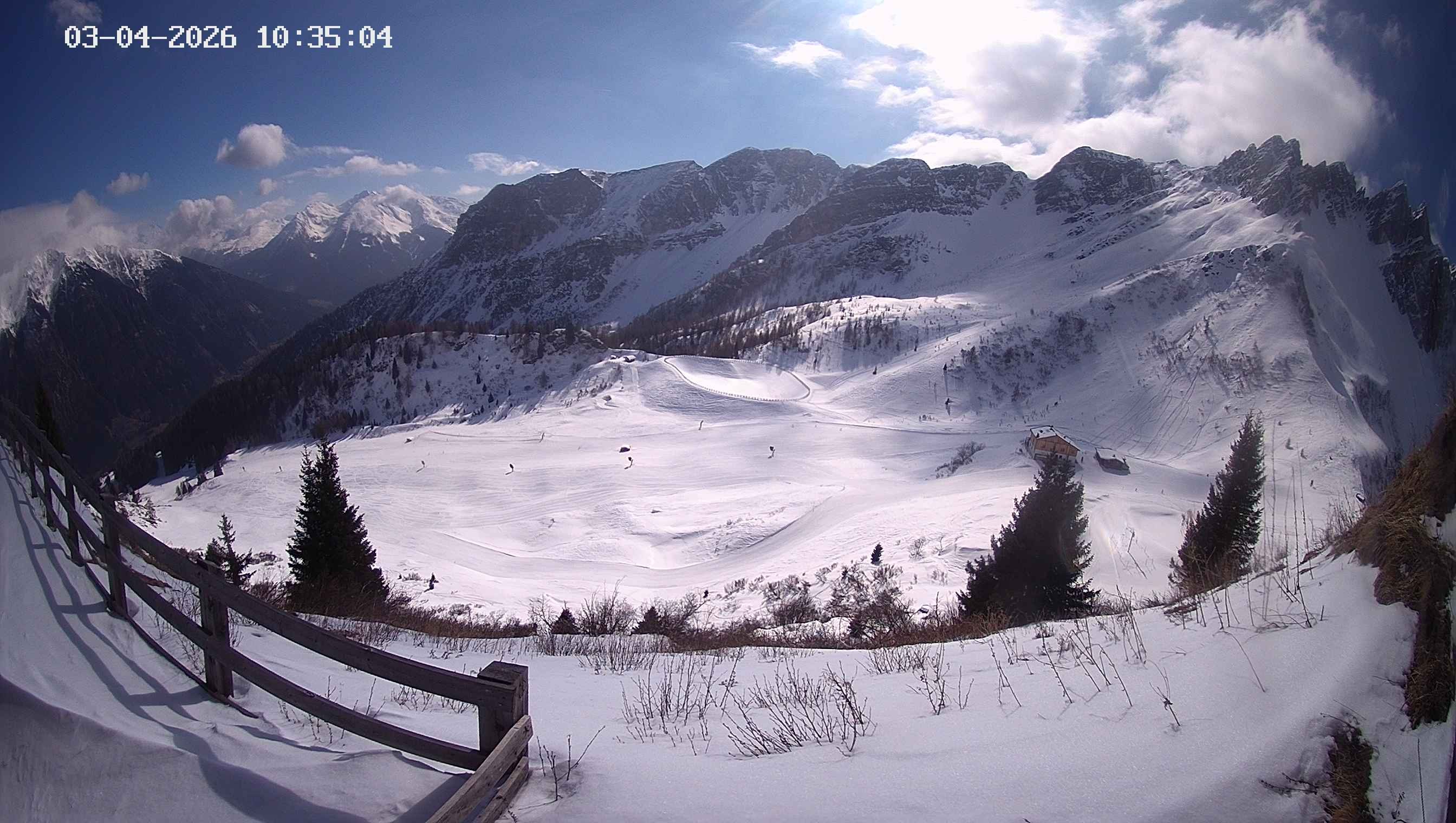 Archived image Webcam Ladurns - Malga Edelweis