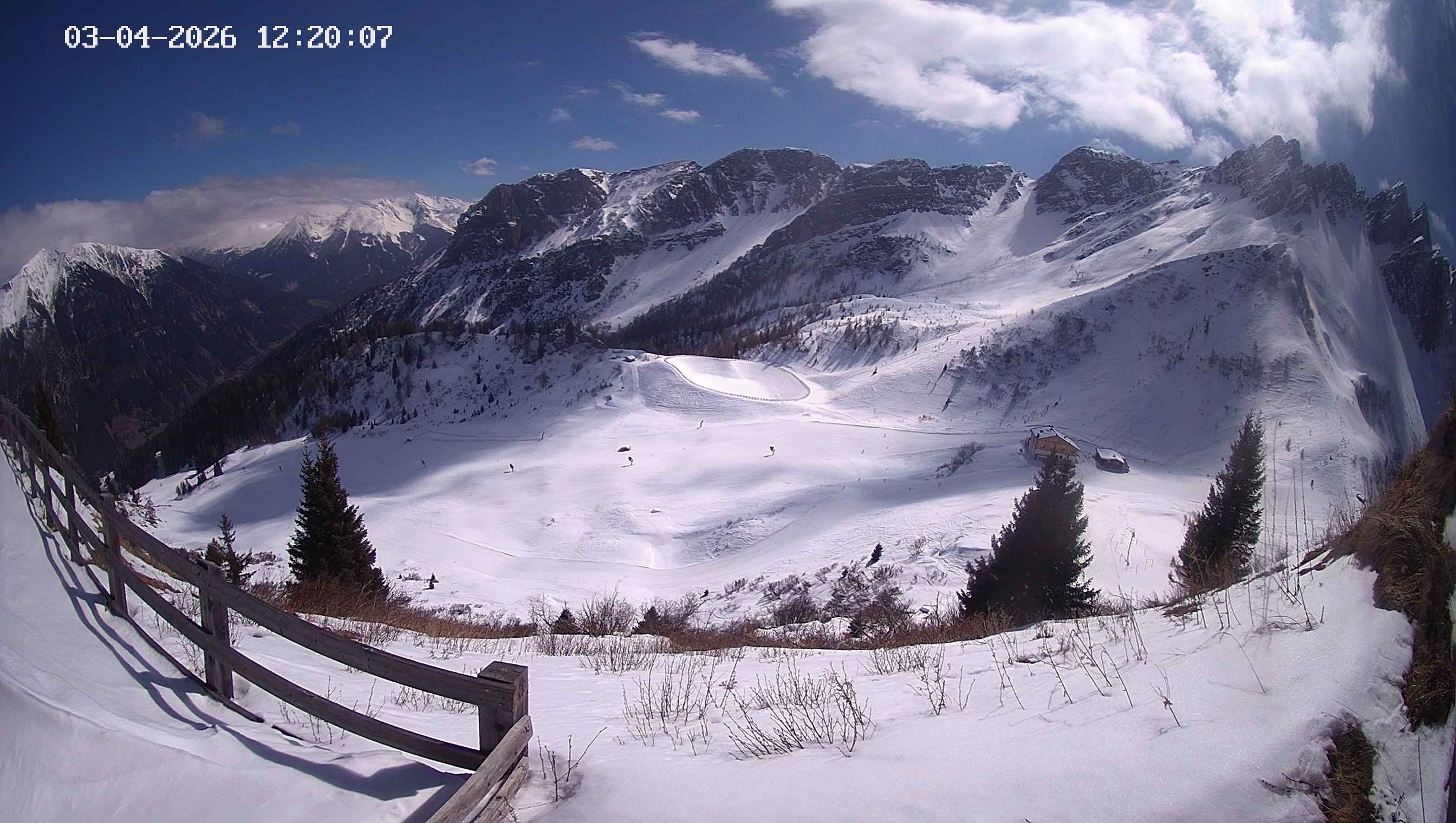 Archived image Webcam Ladurns - Malga Edelweis