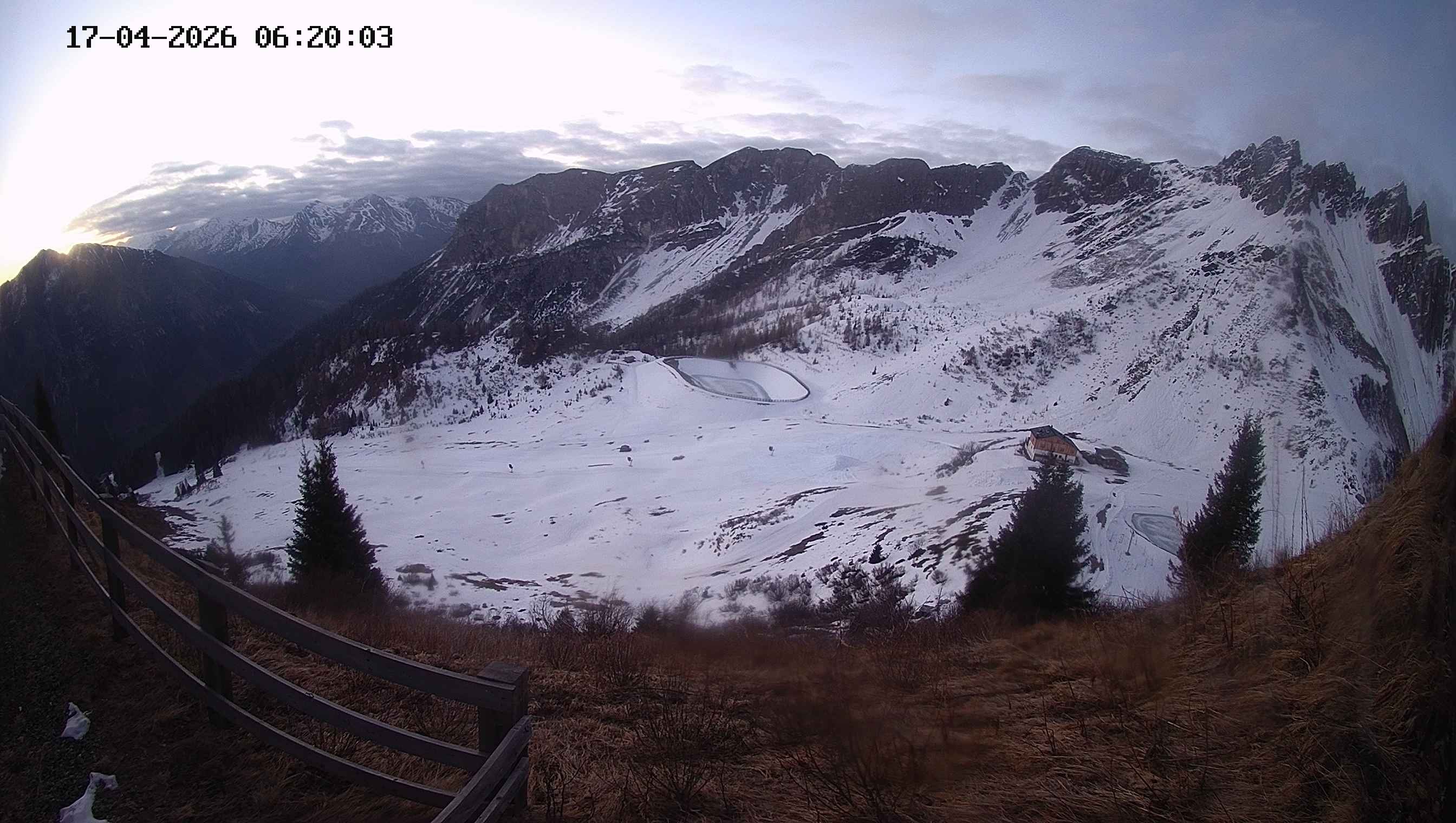Archiv Foto Webcam Ladurns - Edelweißhütte