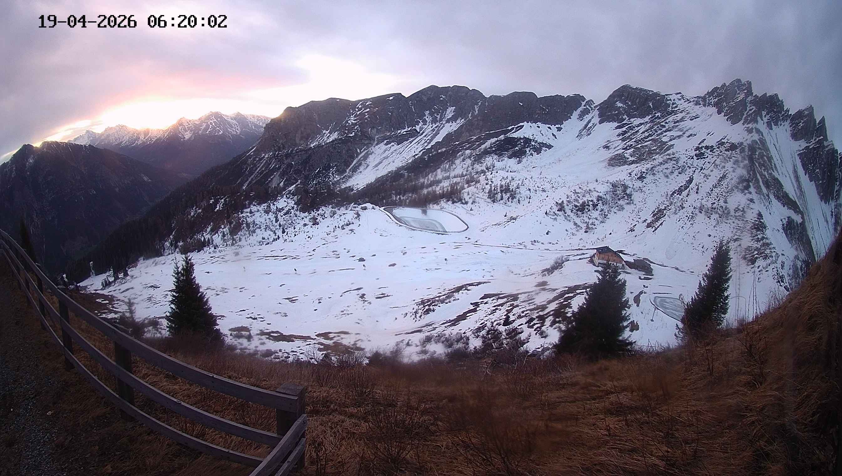Archiv Foto Webcam Ladurns - Edelweißhütte