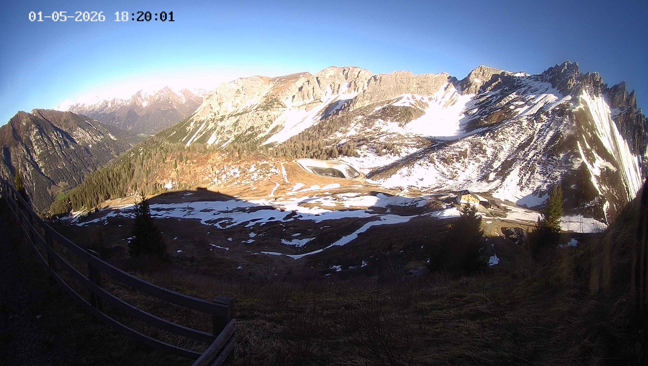 Archiv Foto Webcam Ladurns - Edelweißhütte