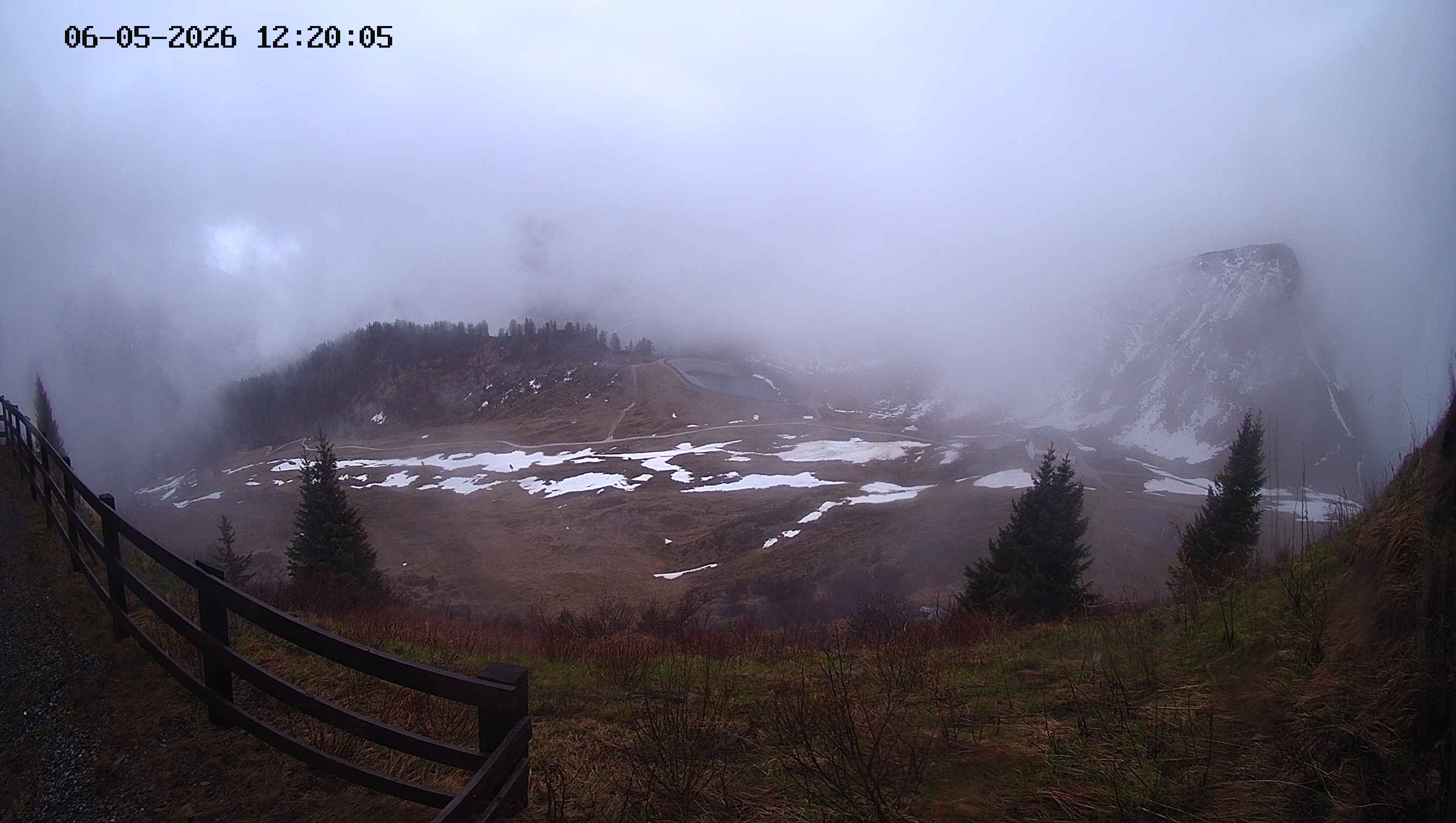 Archiv Foto Webcam Ladurns - Edelweißhütte