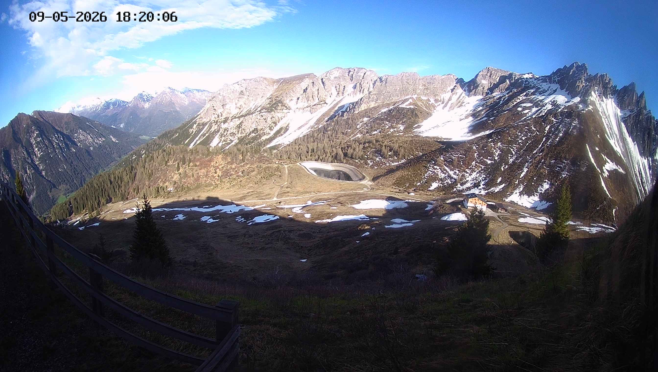 Archiv Foto Webcam Ladurns - Edelweißhütte