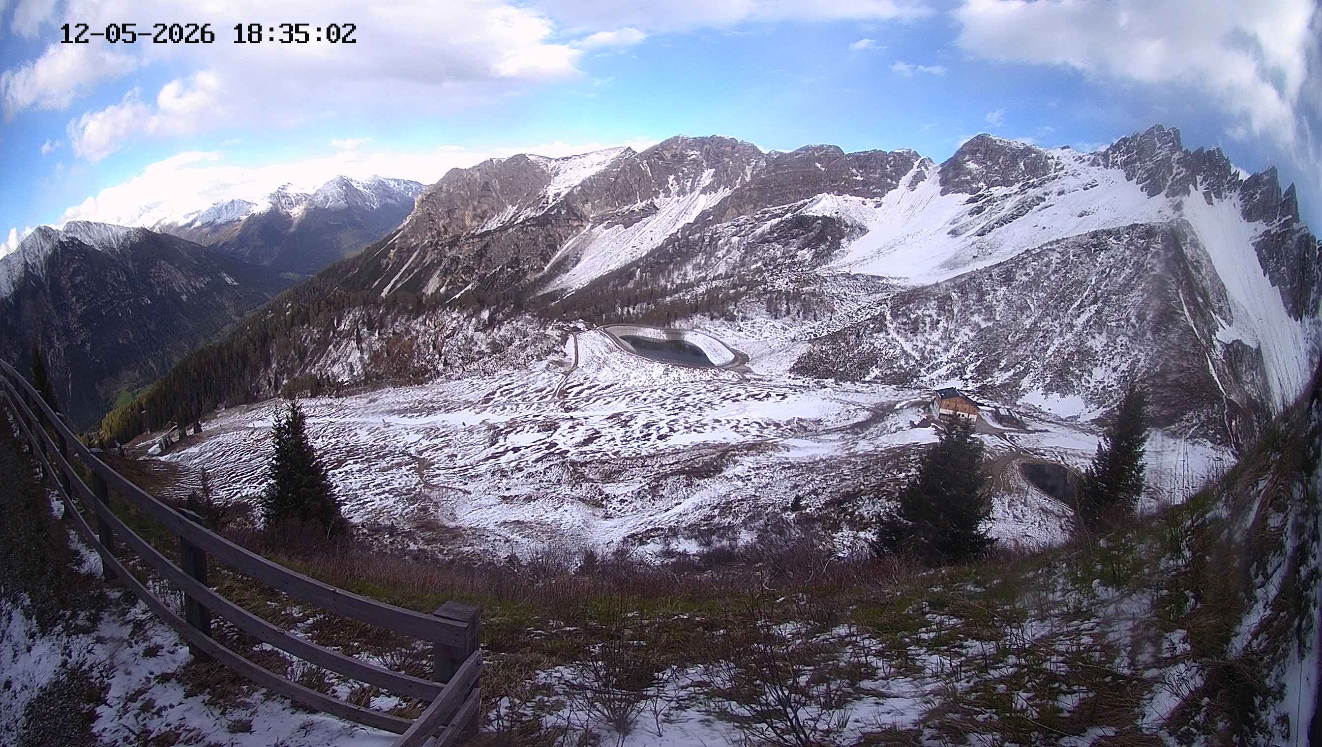Archiv Foto Webcam Ladurns - Edelweißhütte