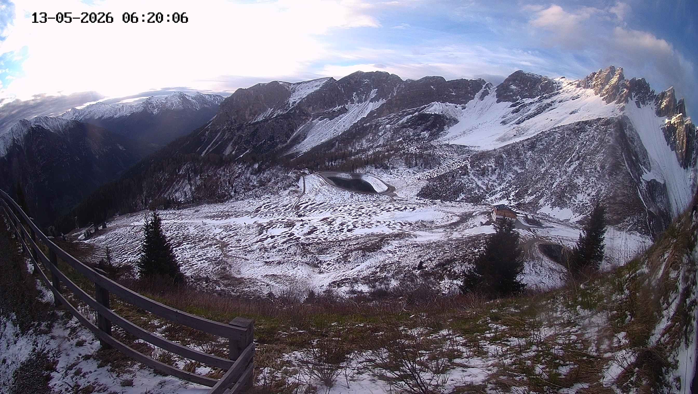 Archiv Foto Webcam Ladurns - Edelweißhütte