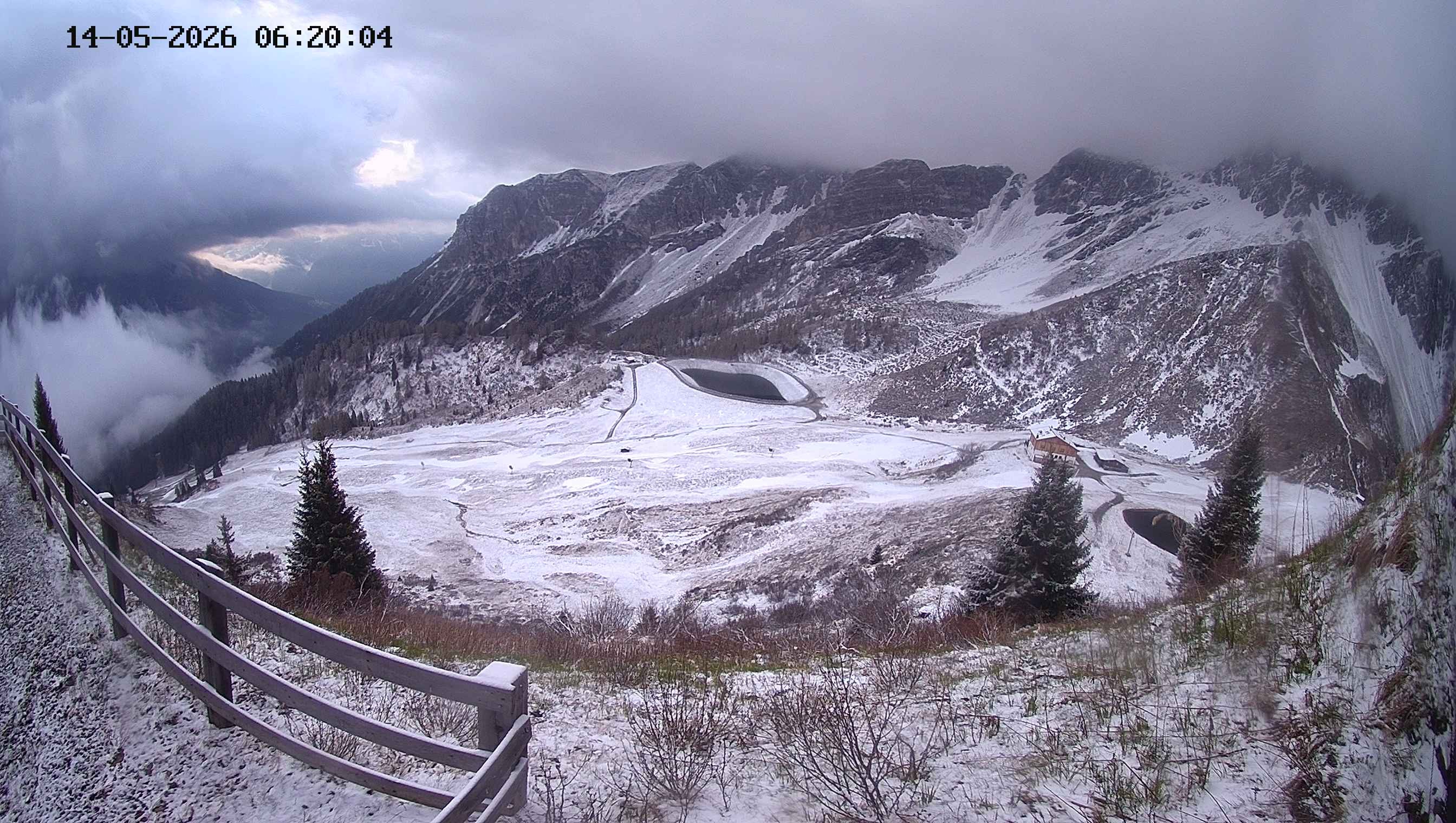 Archiv Foto Webcam Ladurns - Edelweißhütte