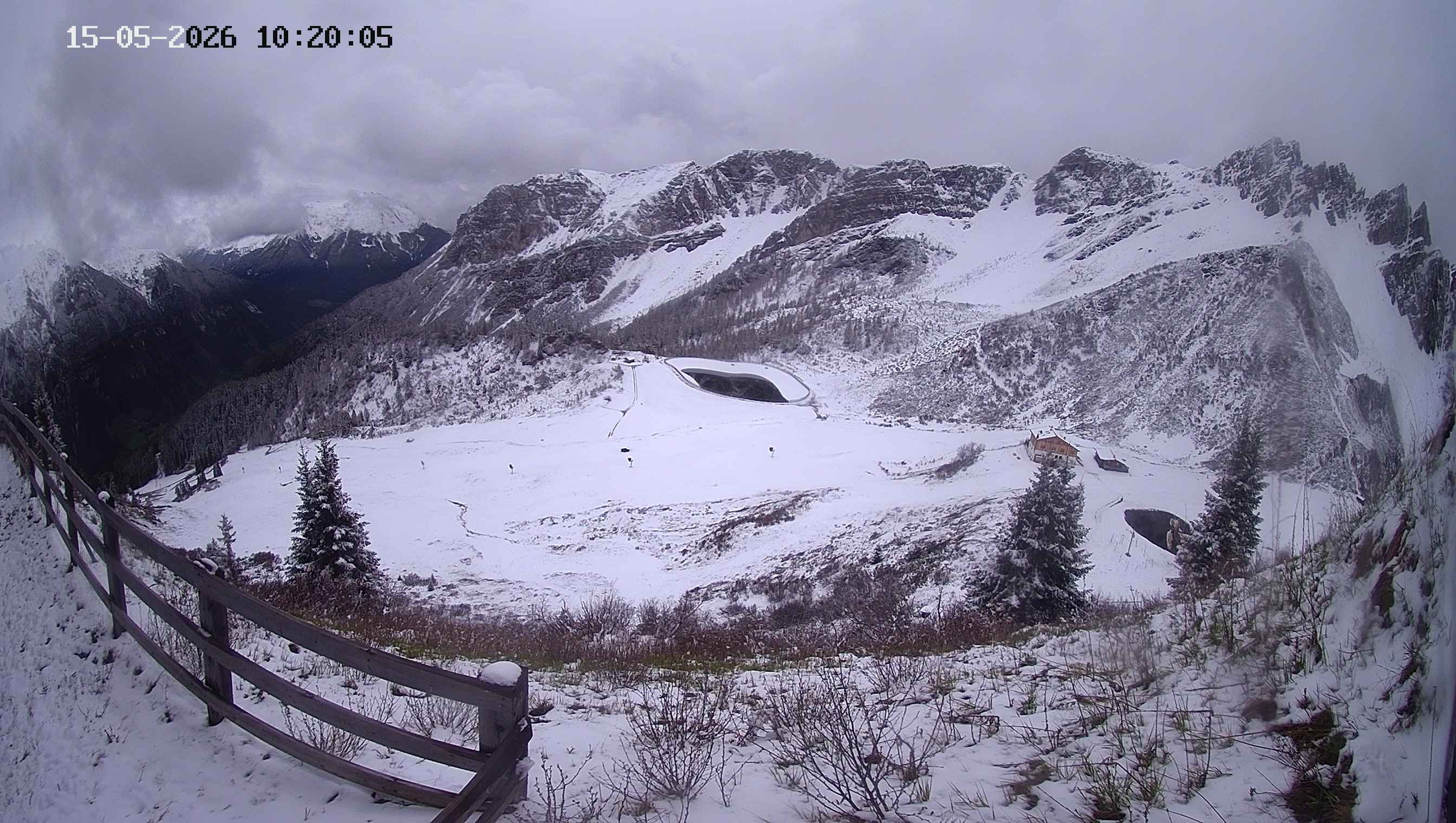 Archiv Foto Webcam Ladurns - Edelweißhütte