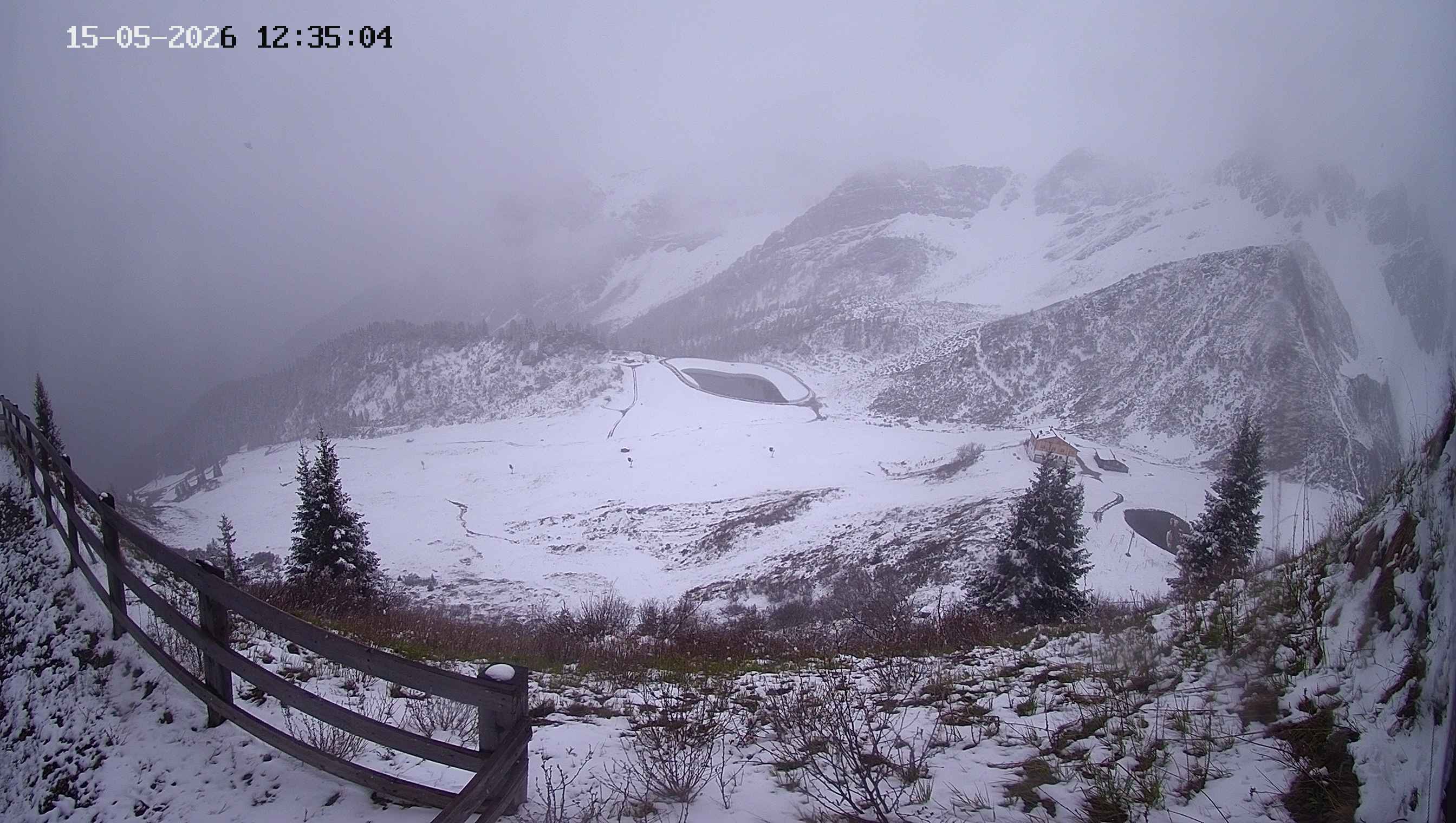 Archiv Foto Webcam Ladurns - Edelweißhütte