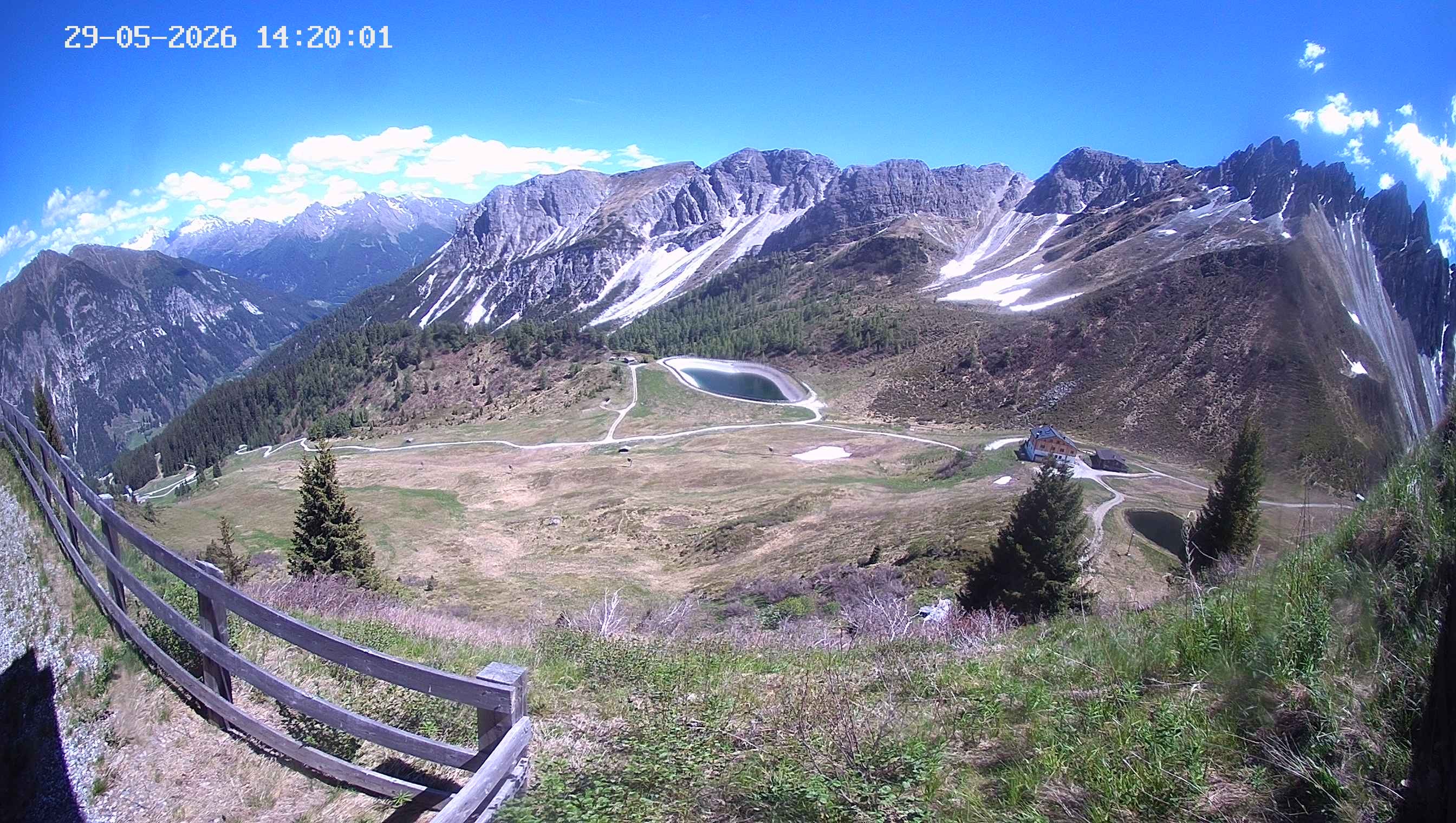 Archived image Webcam Ladurns - Malga Edelweis