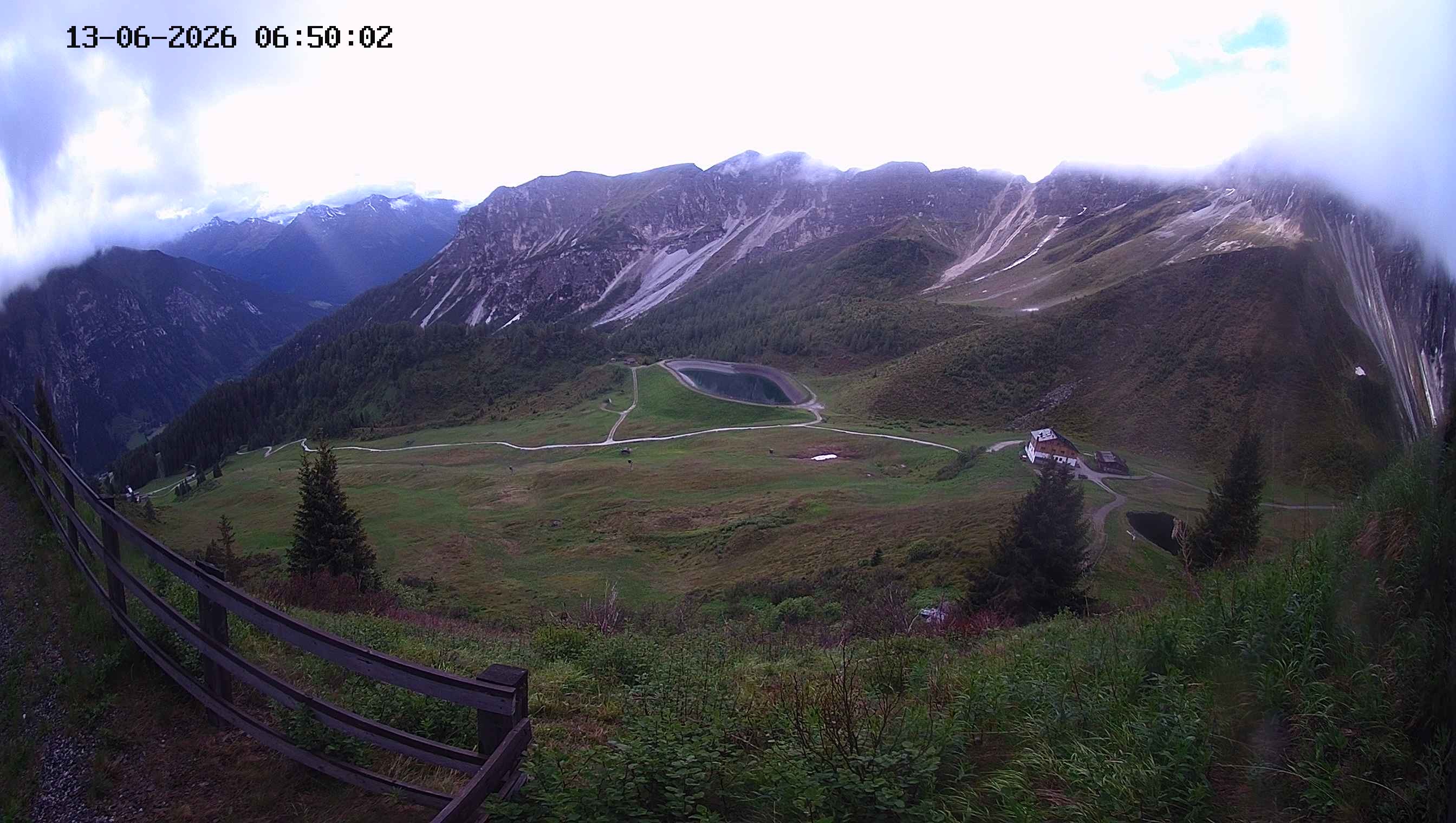 Archiv Foto Webcam Ladurns - Edelweißhütte