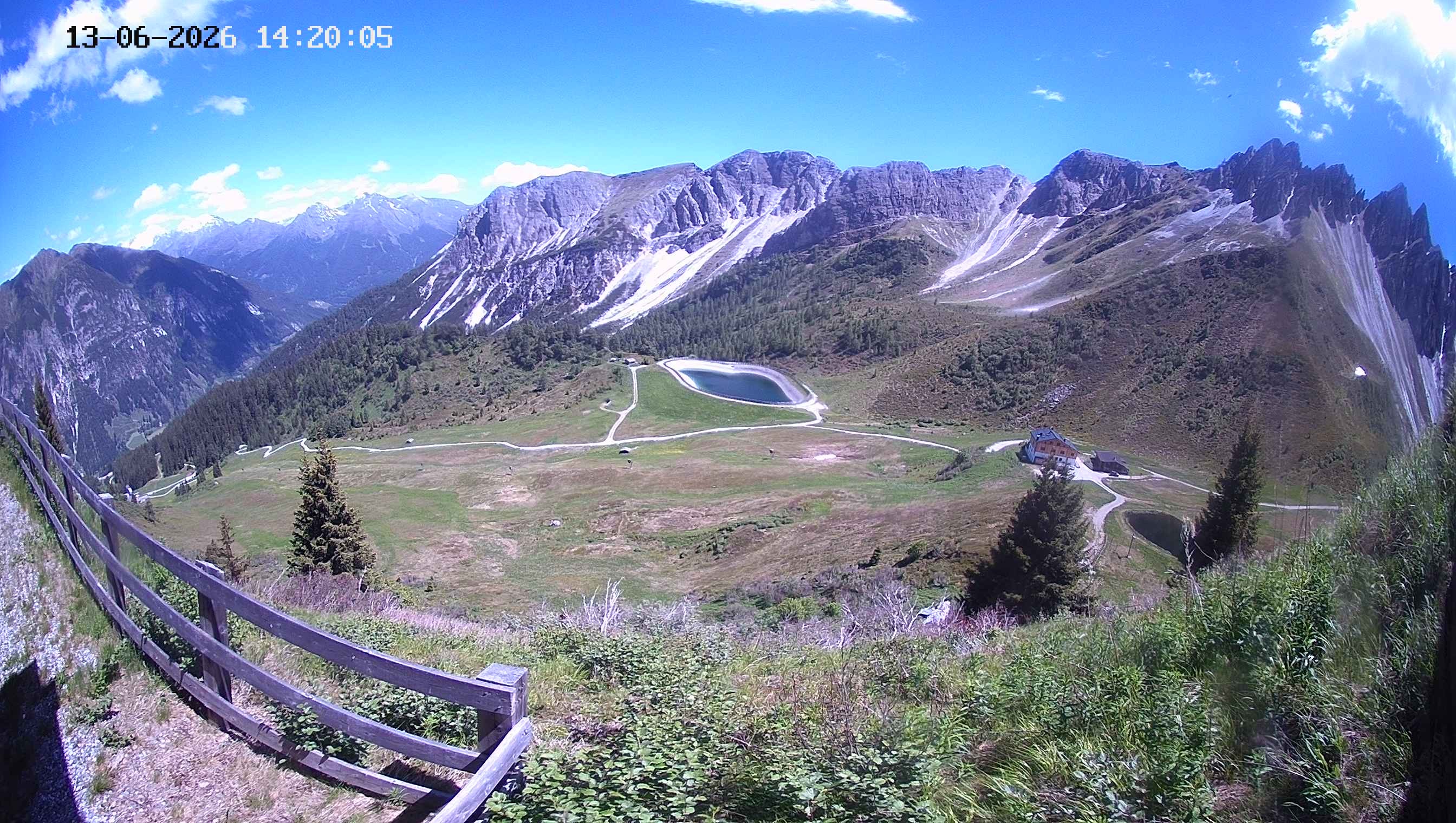 Archiv Foto Webcam Ladurns - Edelweißhütte