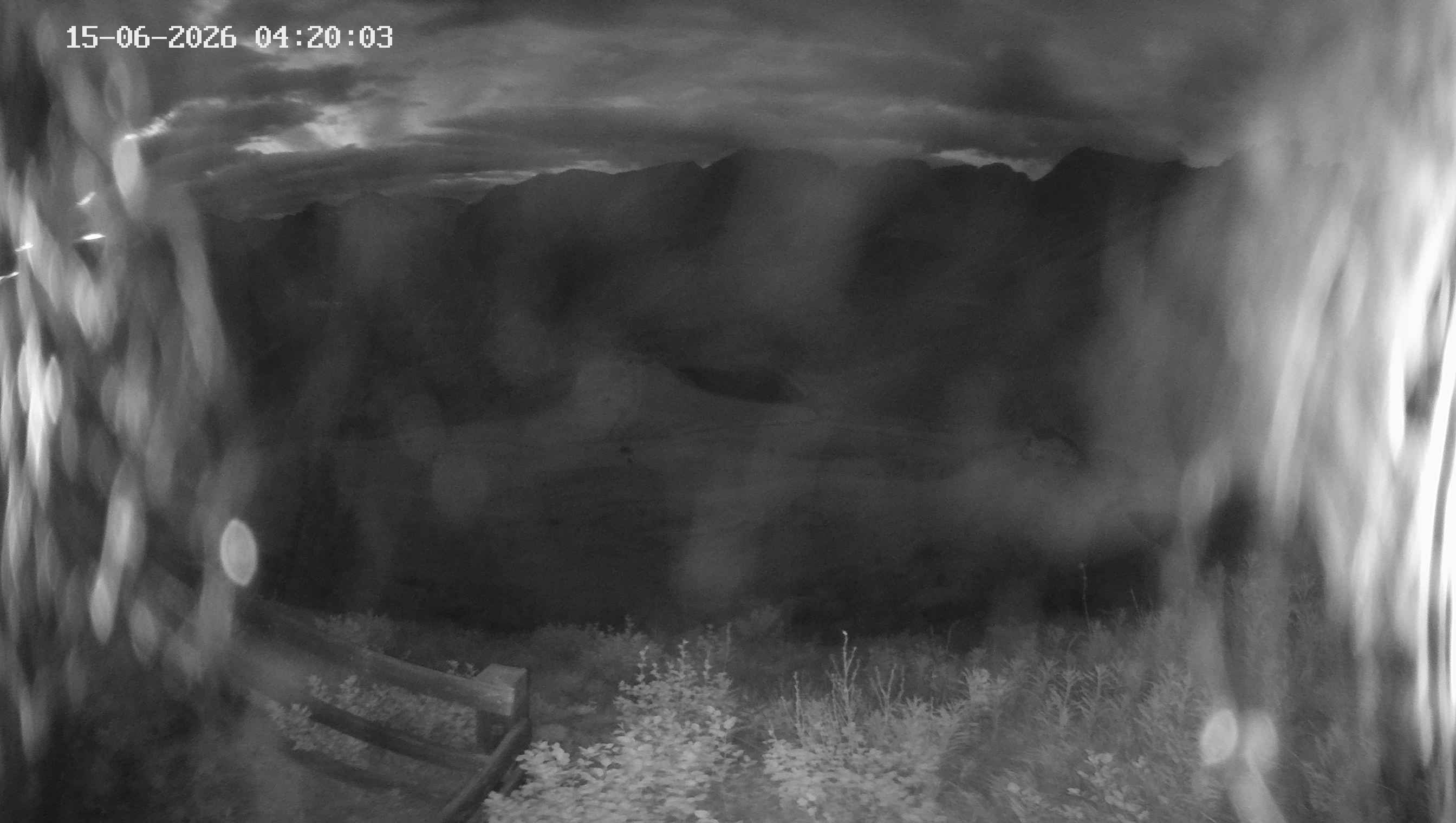 Archiv Foto Webcam Ladurns - Edelweißhütte