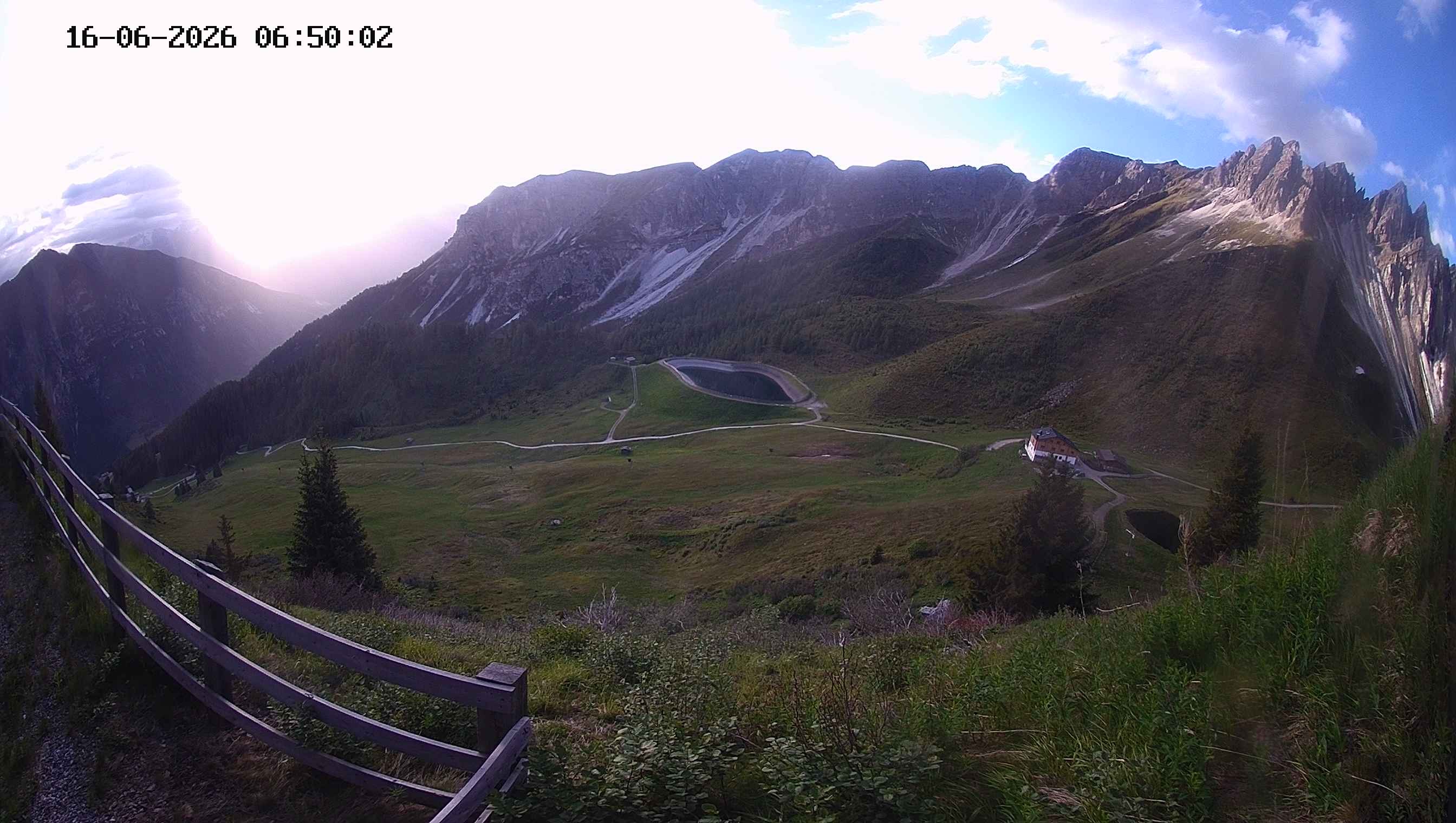 Archiv Foto Webcam Ladurns - Edelweißhütte