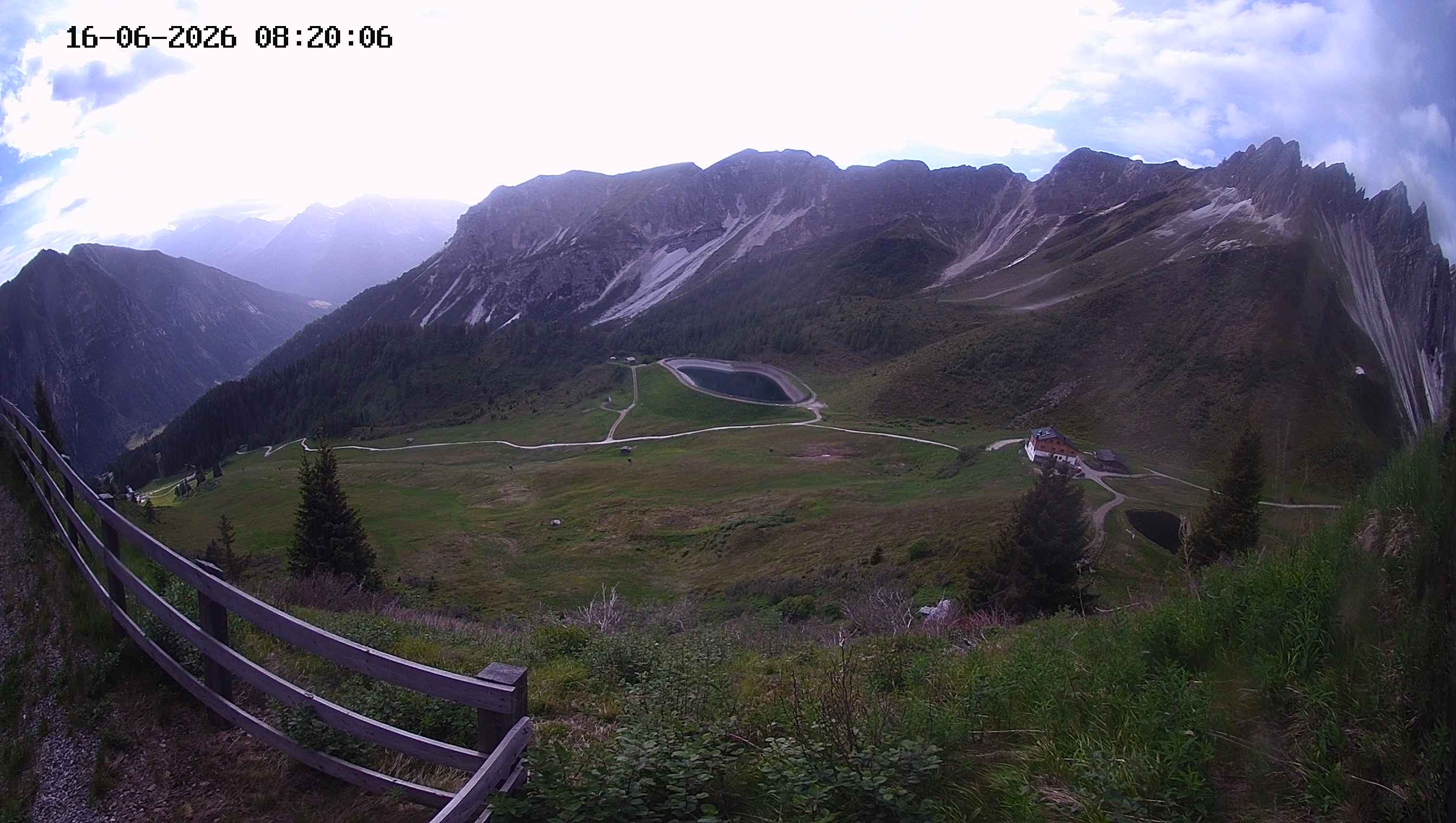 Archiv Foto Webcam Ladurns - Edelweißhütte