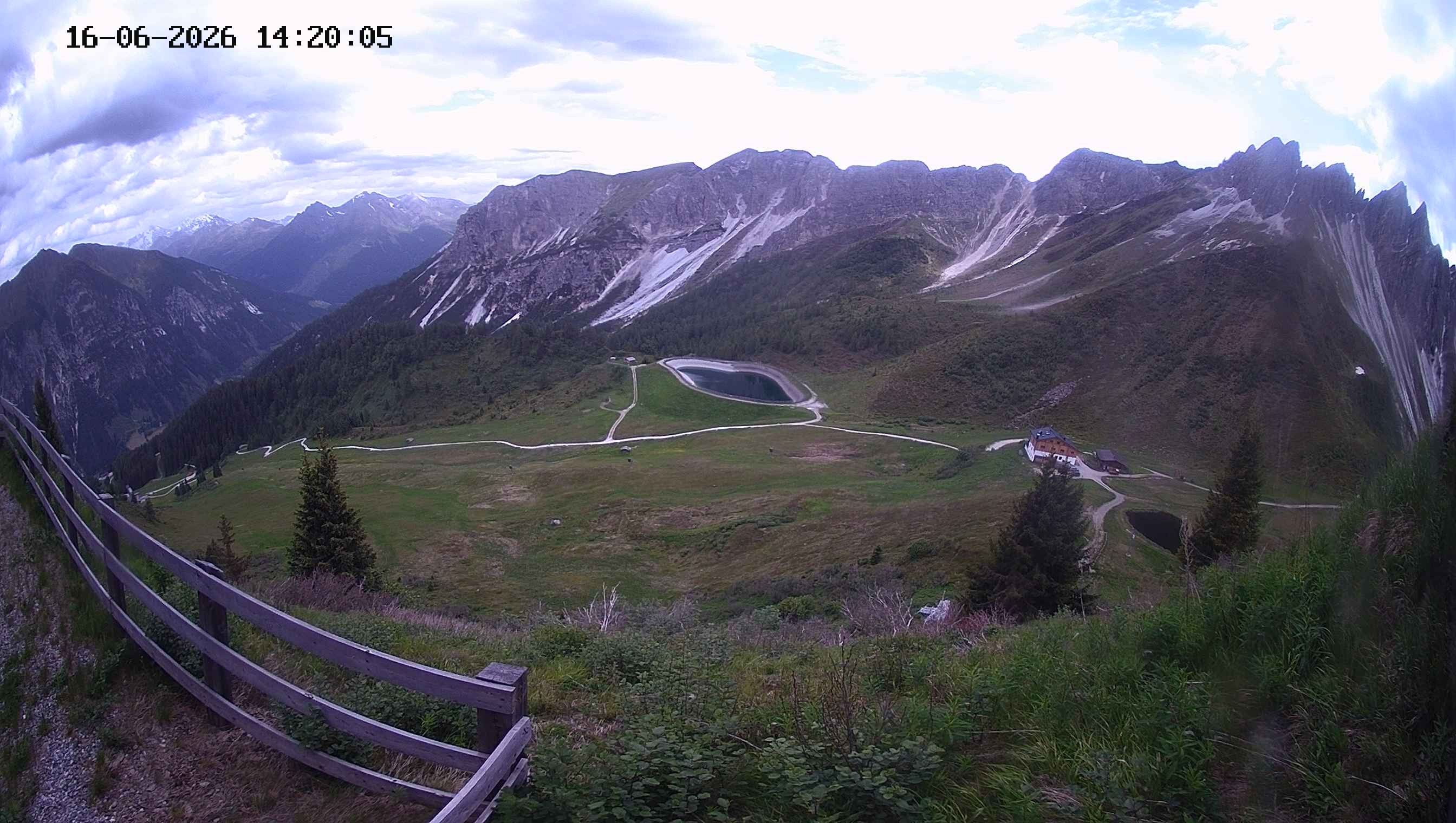 Archiv Foto Webcam Ladurns - Edelweißhütte