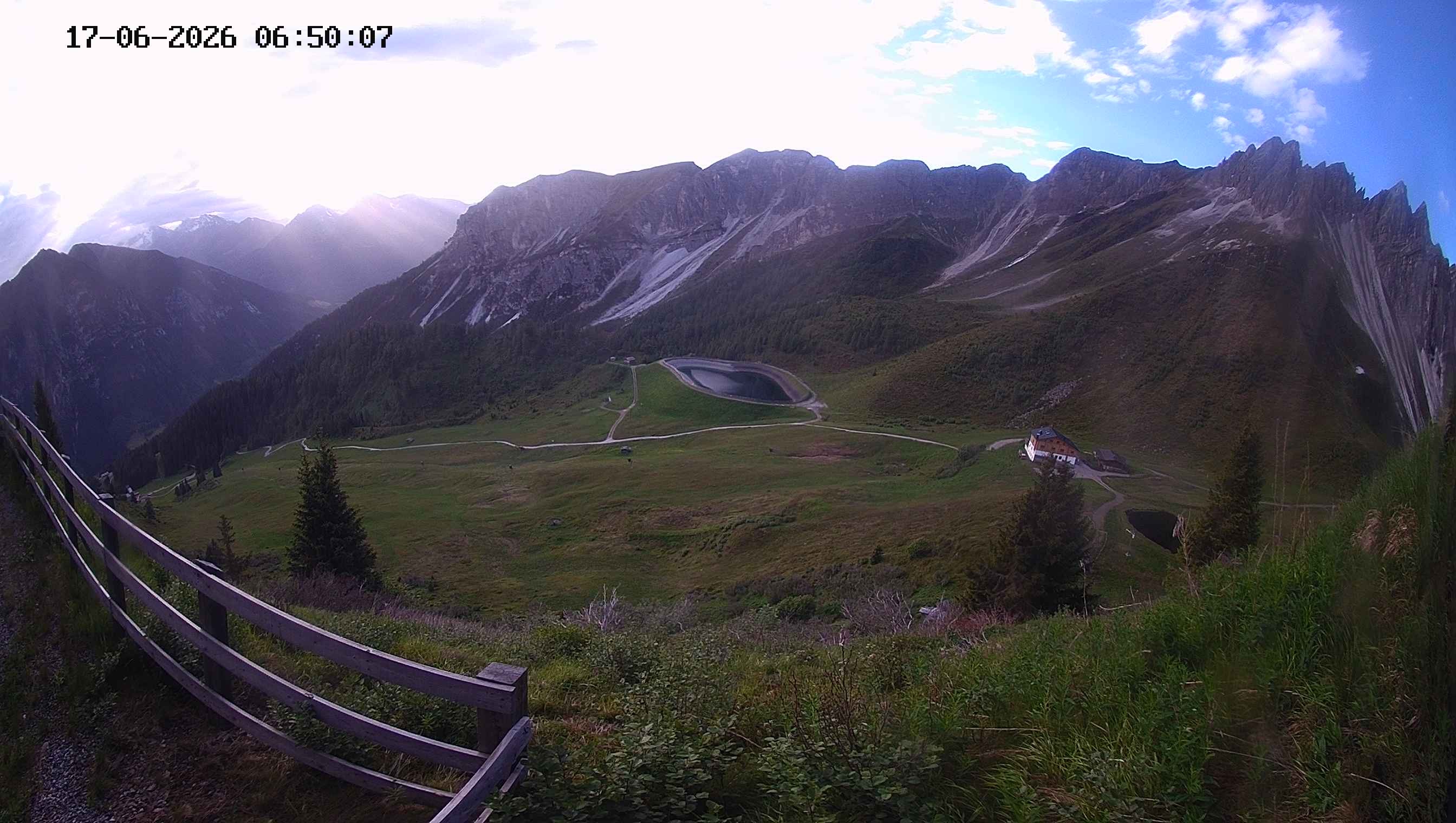Archived image Webcam Ladurns - Malga Edelweis