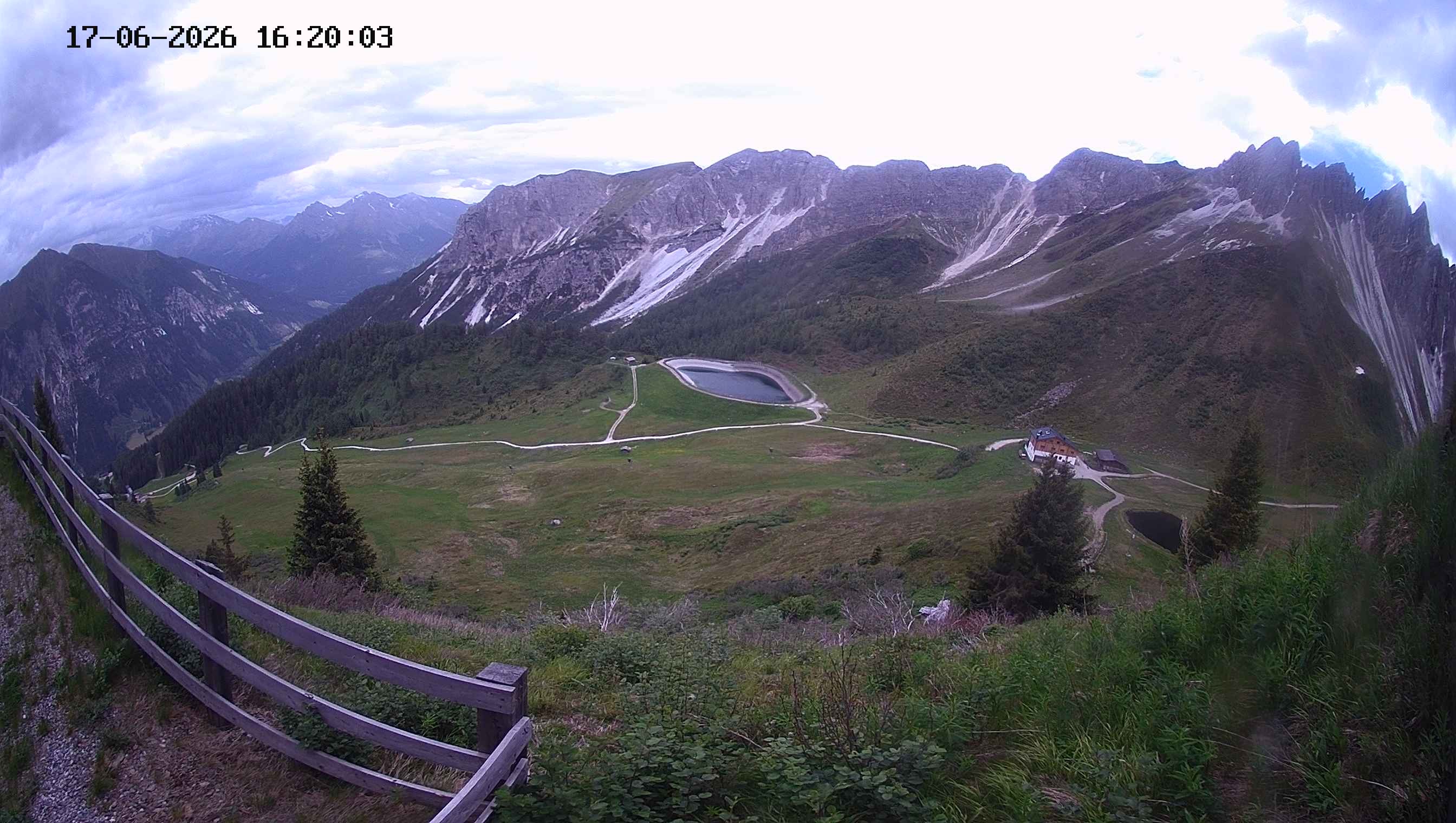 Archiv Foto Webcam Ladurns - Edelweißhütte