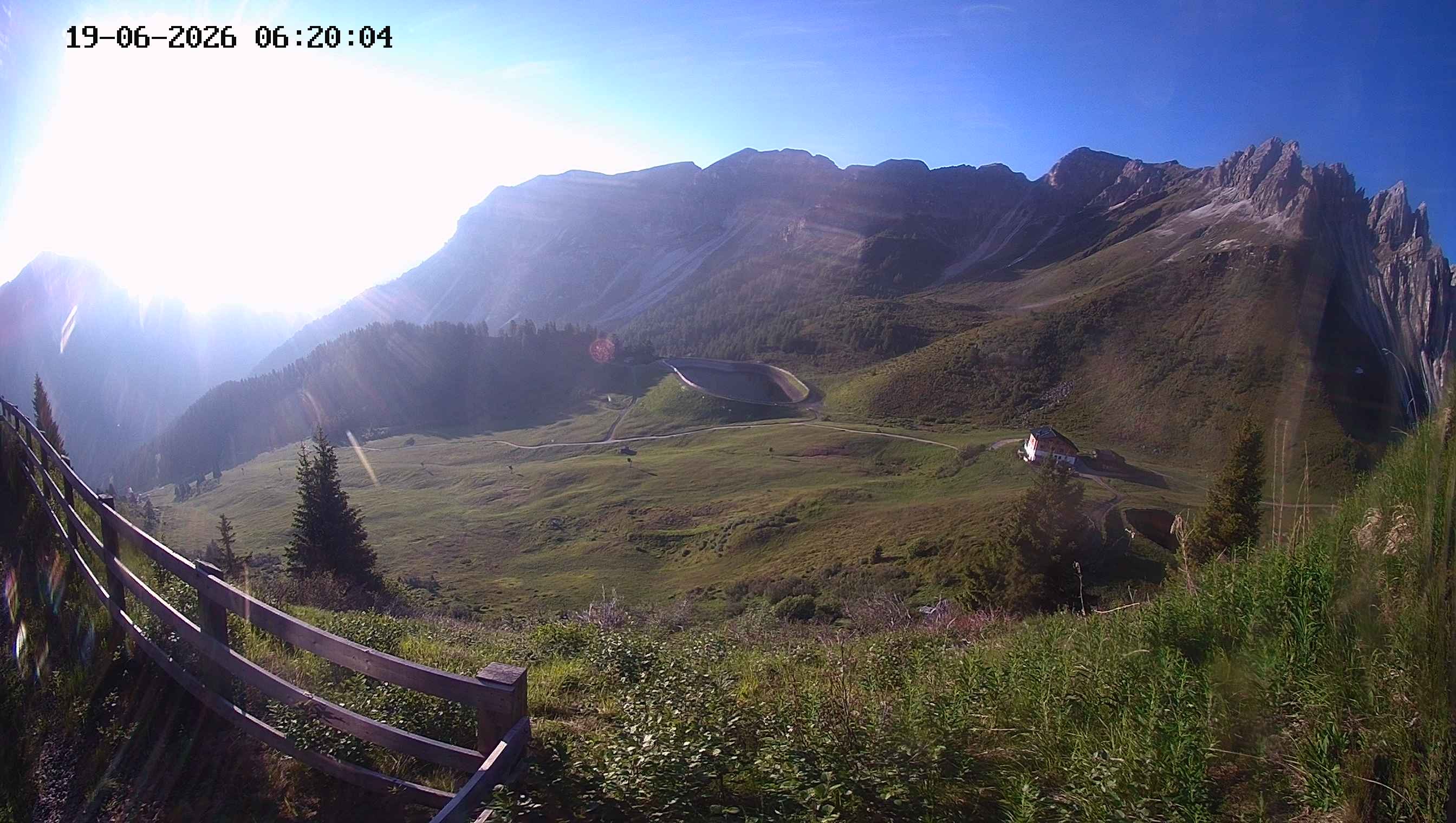 Archiv Foto Webcam Ladurns - Edelweißhütte