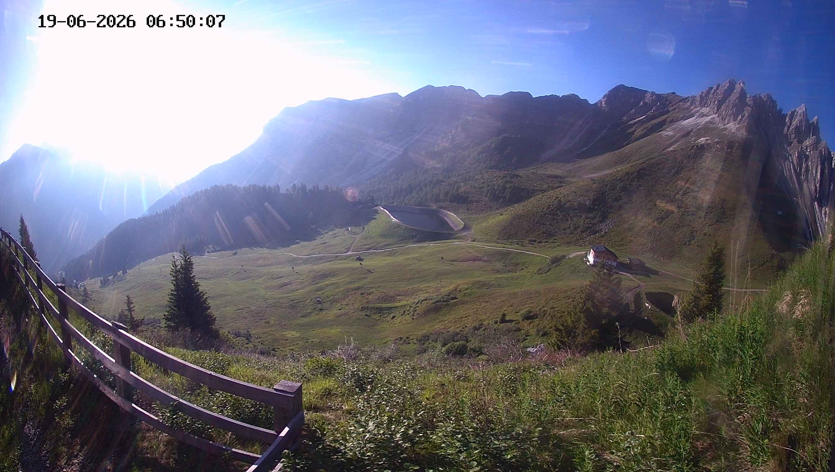 Archiv Foto Webcam Ladurns - Edelweißhütte