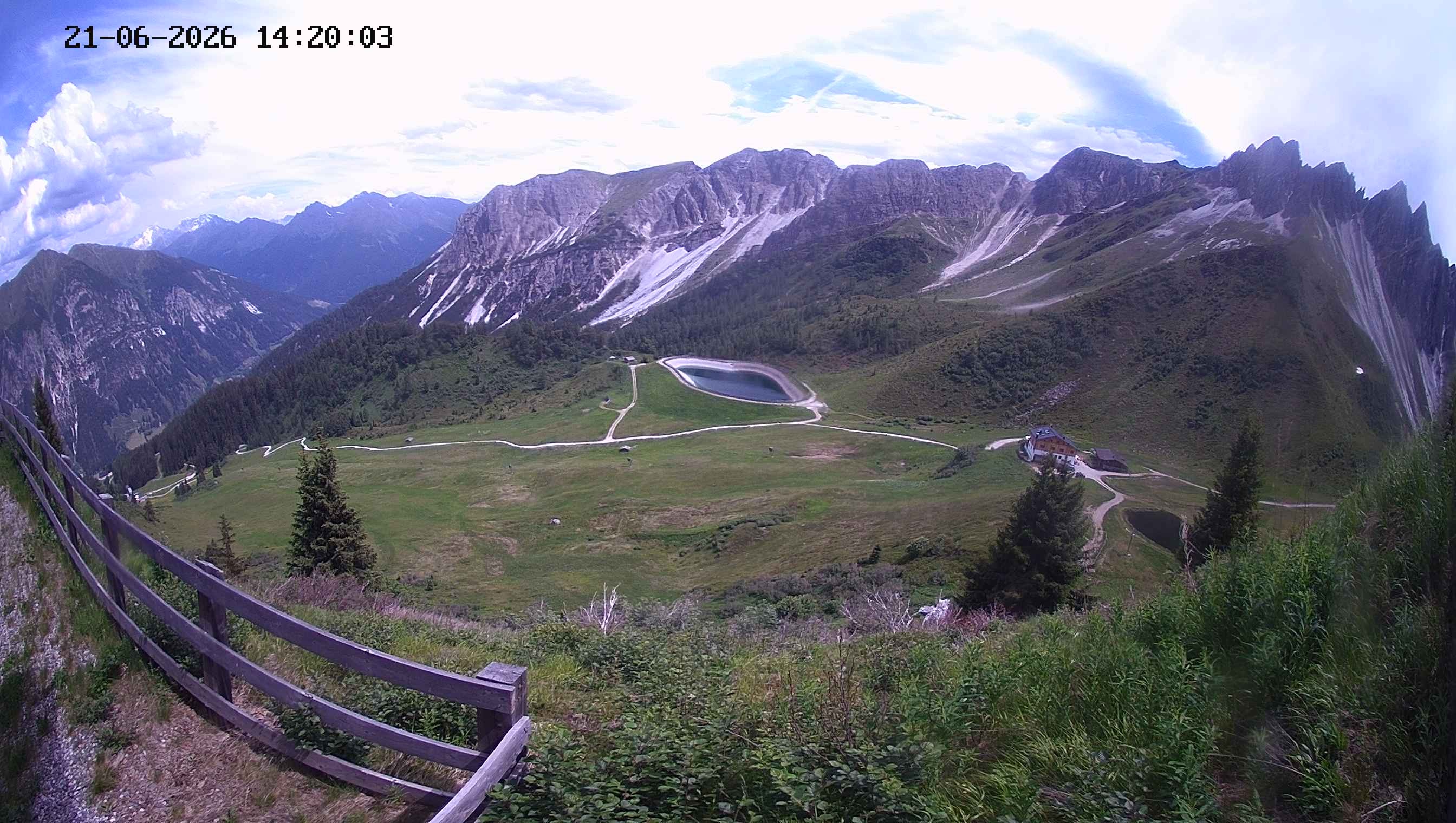 Archived image Webcam Ladurns - Malga Edelweis