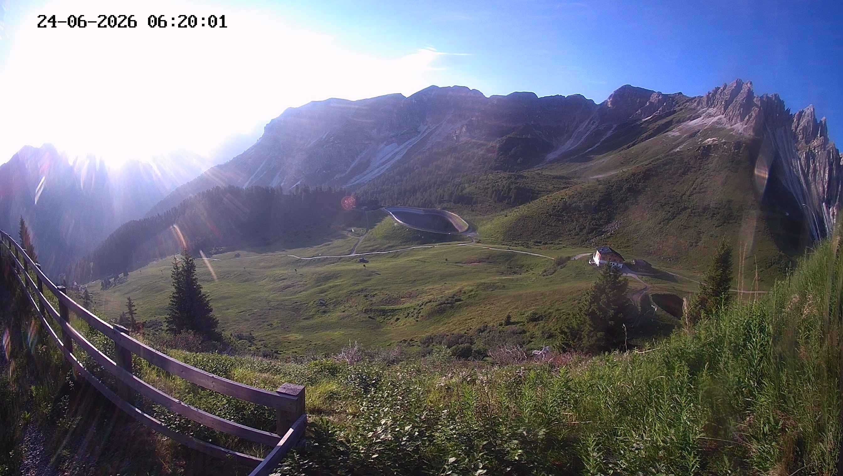 Archiv Foto Webcam Ladurns - Edelweißhütte