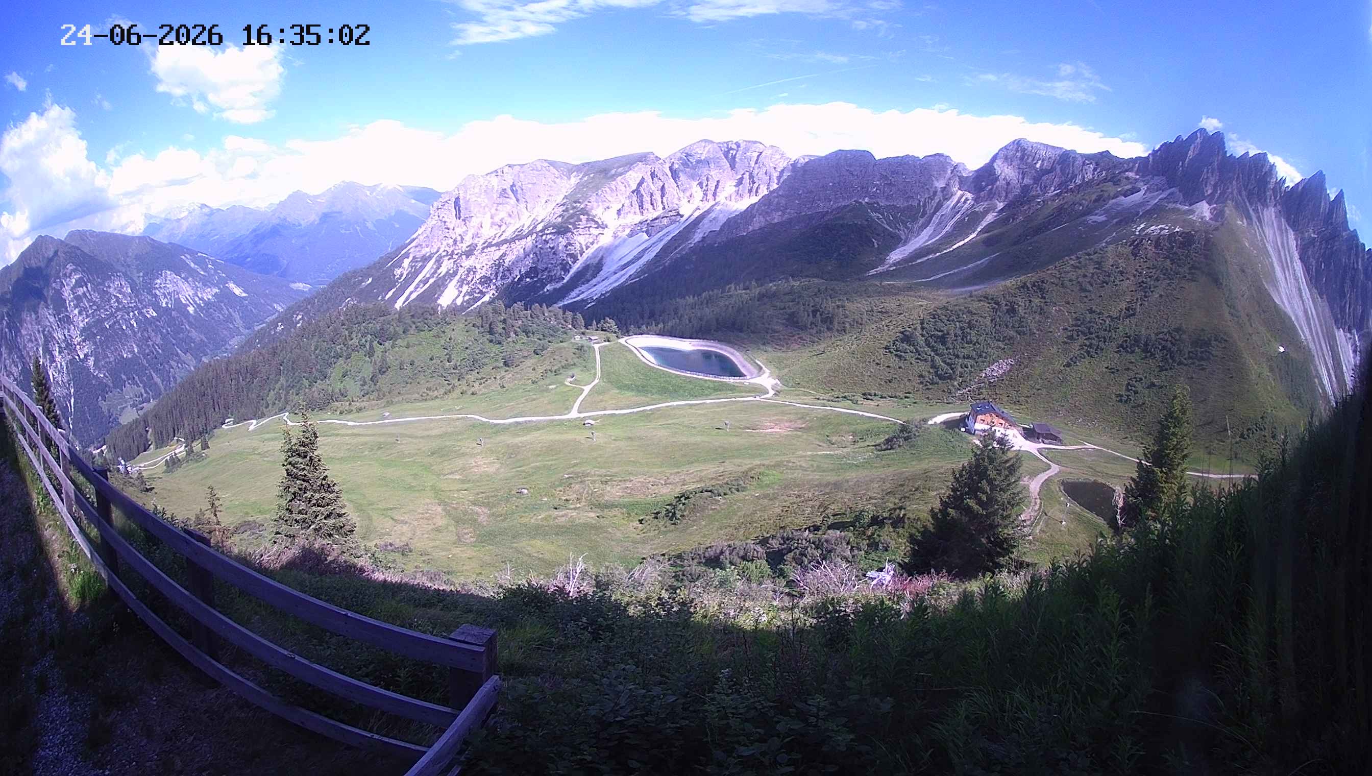 Archiv Foto Webcam Ladurns - Edelweißhütte