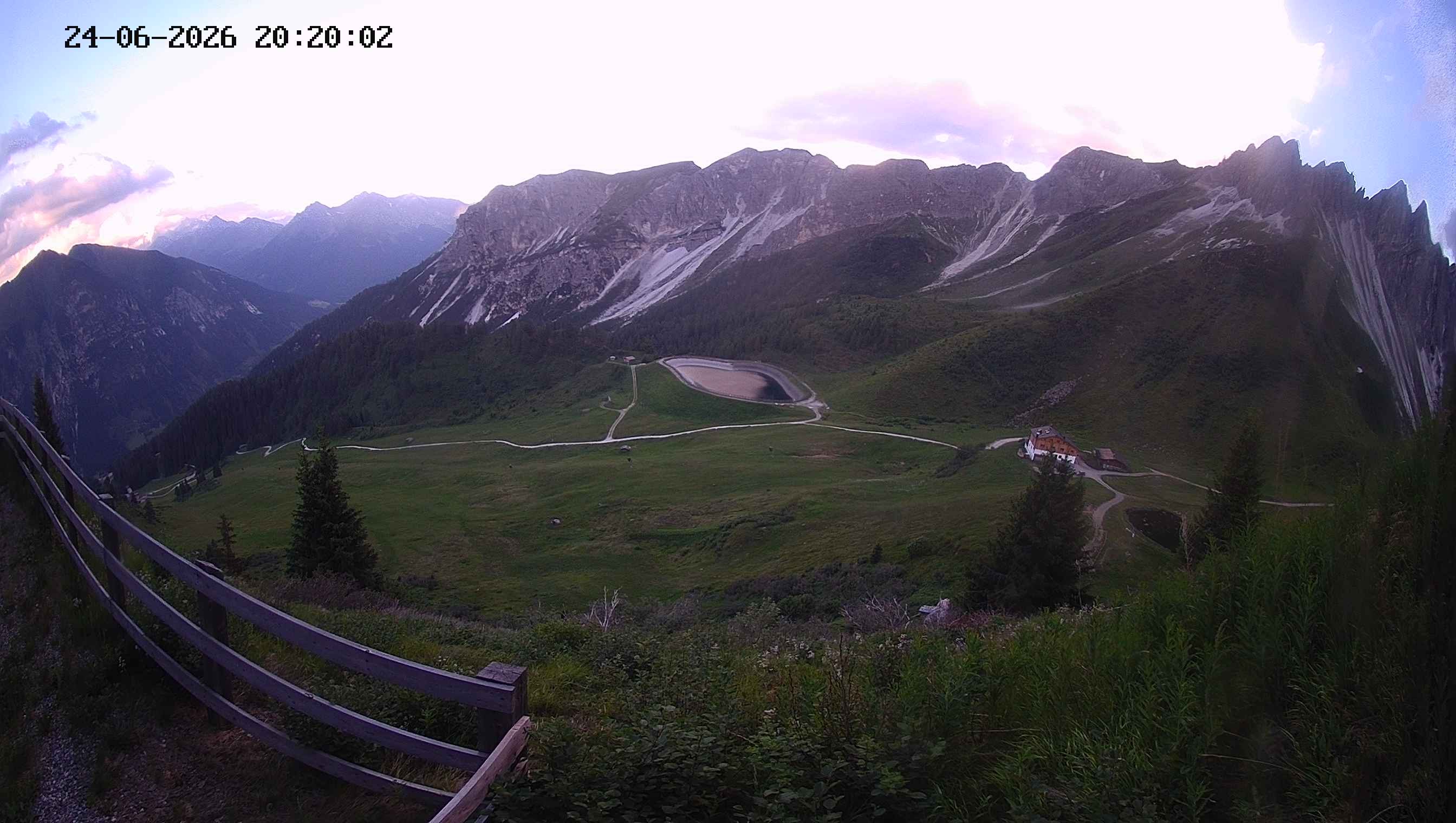 Archiv Foto Webcam Ladurns - Edelweißhütte